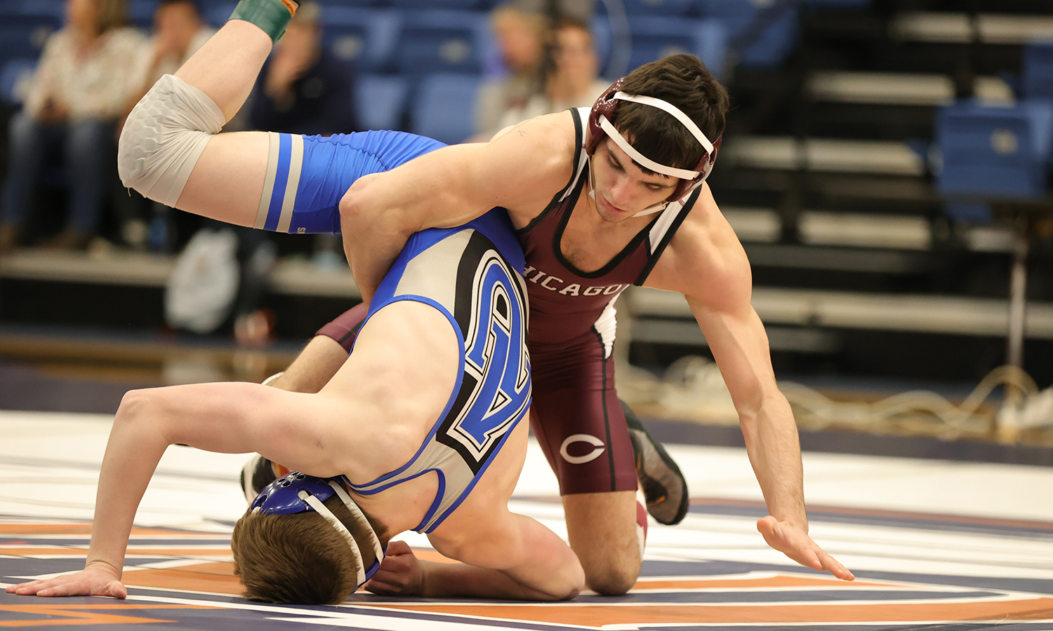 Maroon Wrestling Beats Manchester 30-10 - University of Chicago