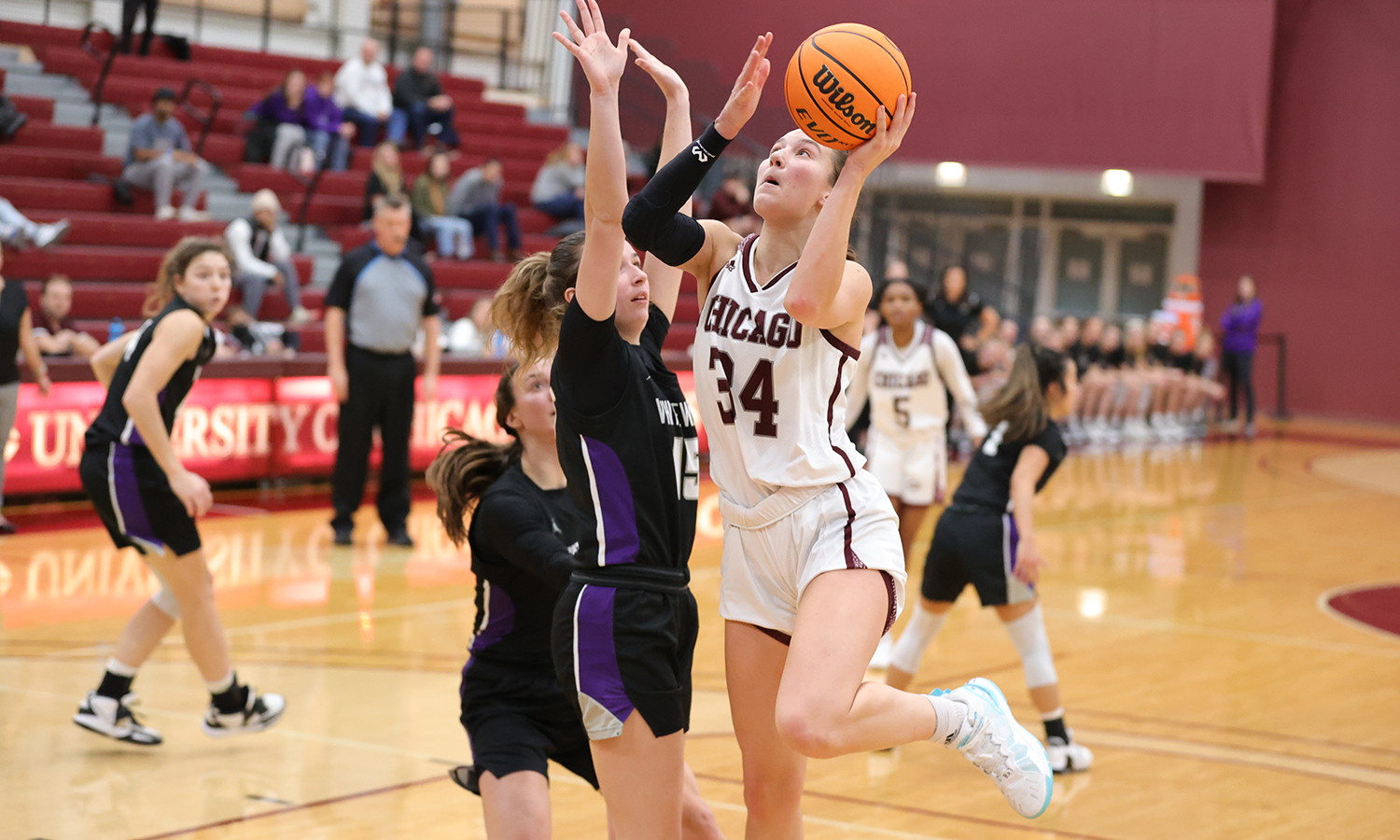 UChicago Women's Basketball Topped by Rochester in NationallyRanked
