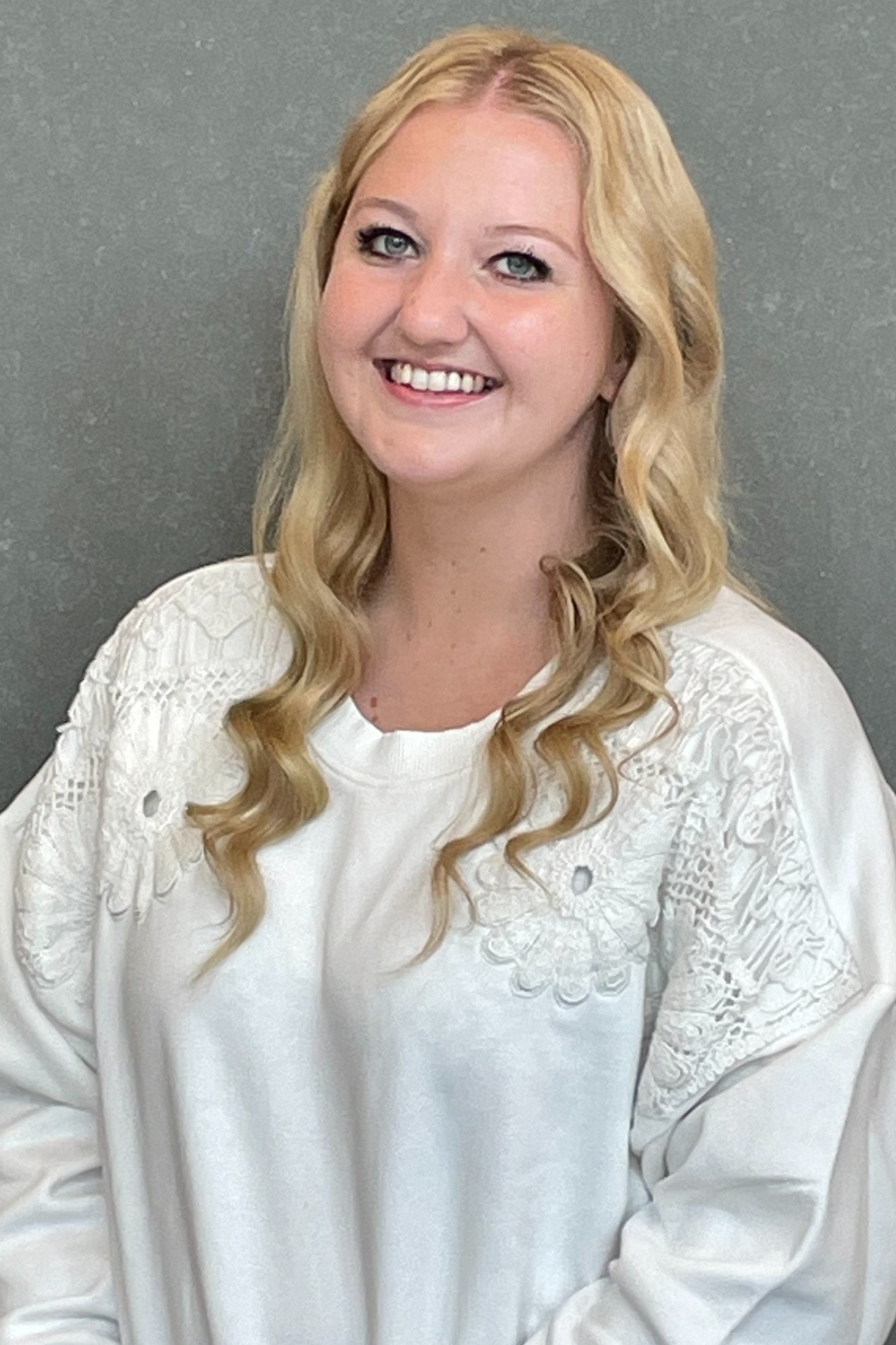 Megan Kronschnabel head shot