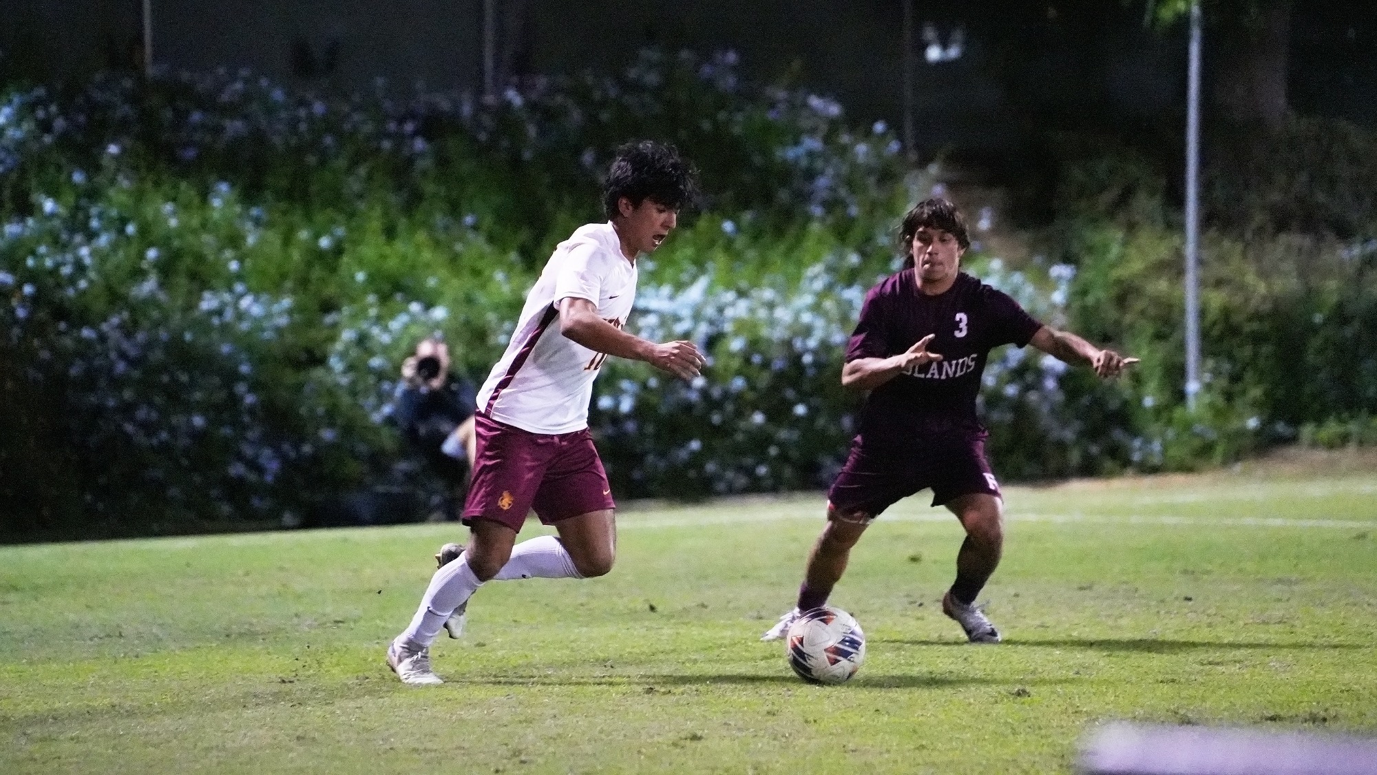 Collin Ross dribbling