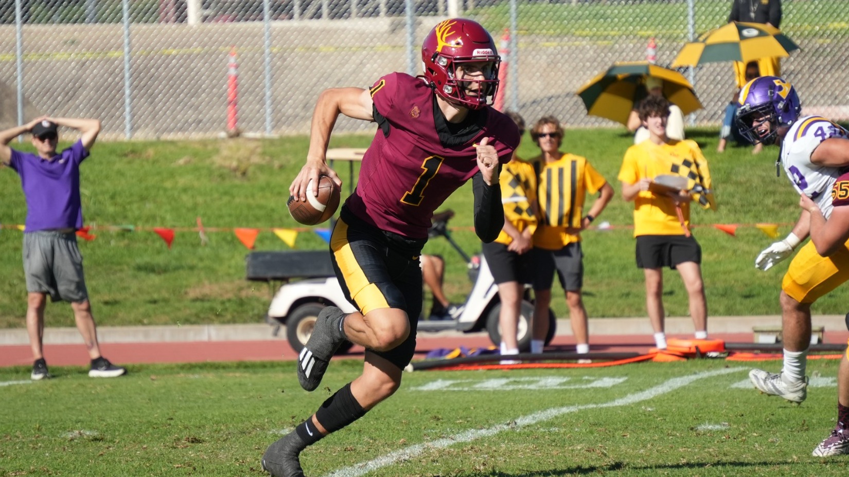 Peter Boehm running for a TD