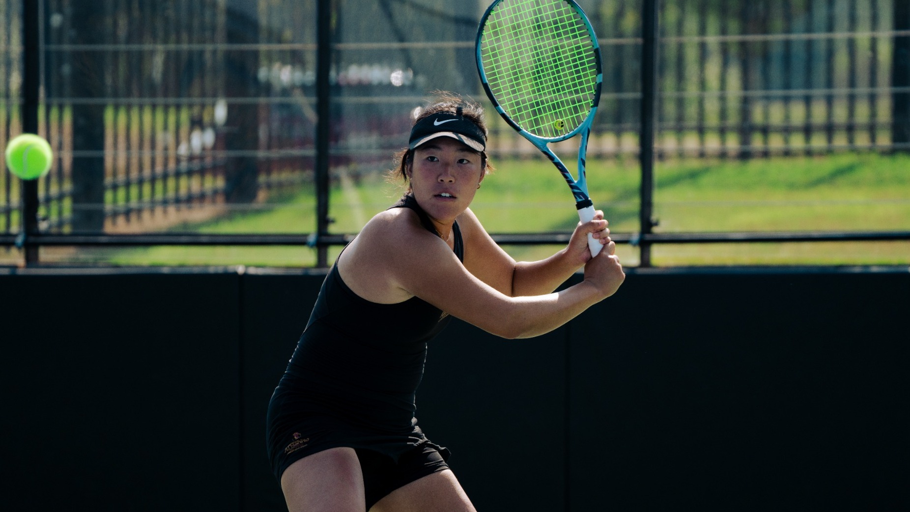 Rebecca Kong backhand