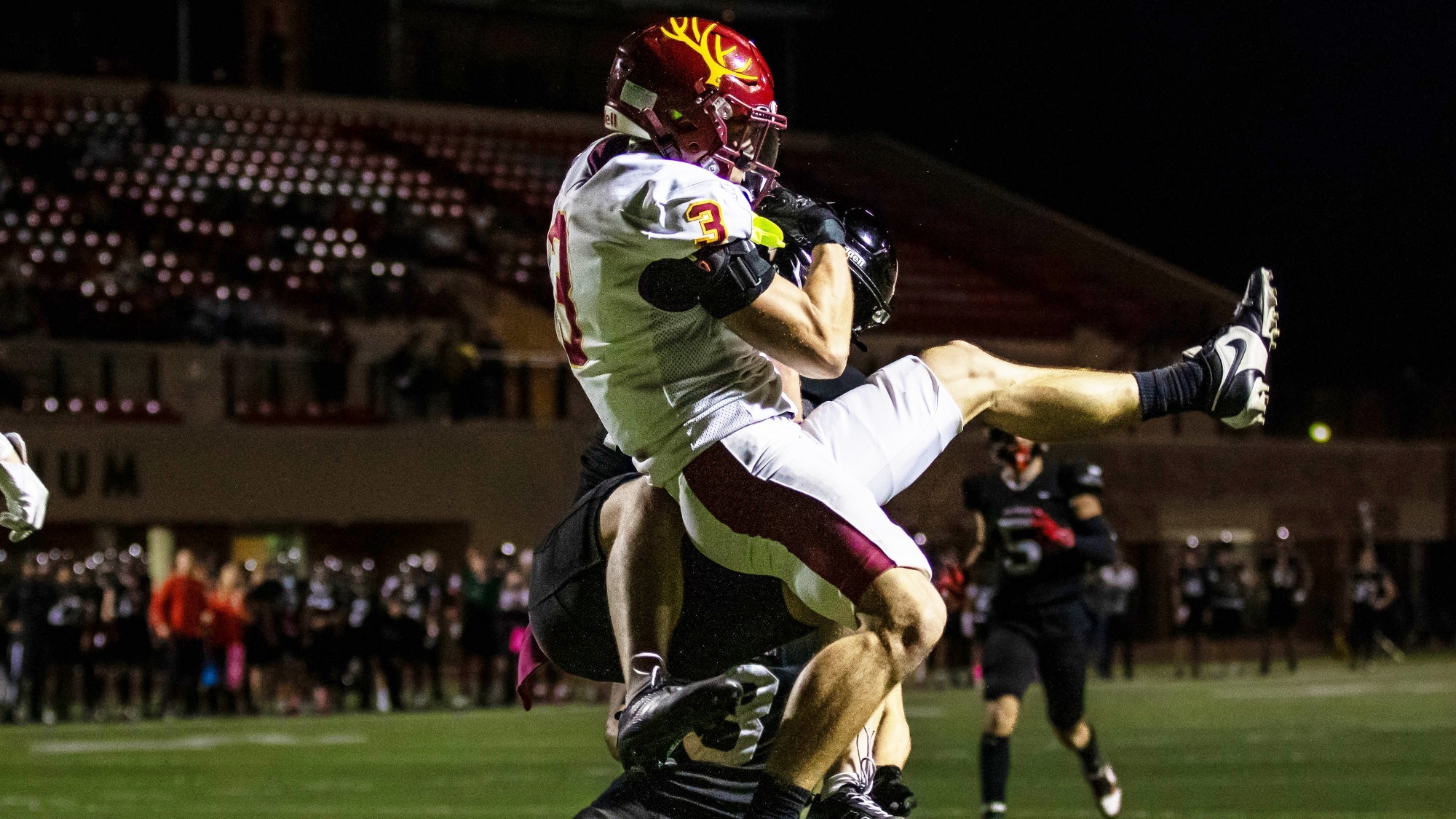Quintin Craig catching a touchdown