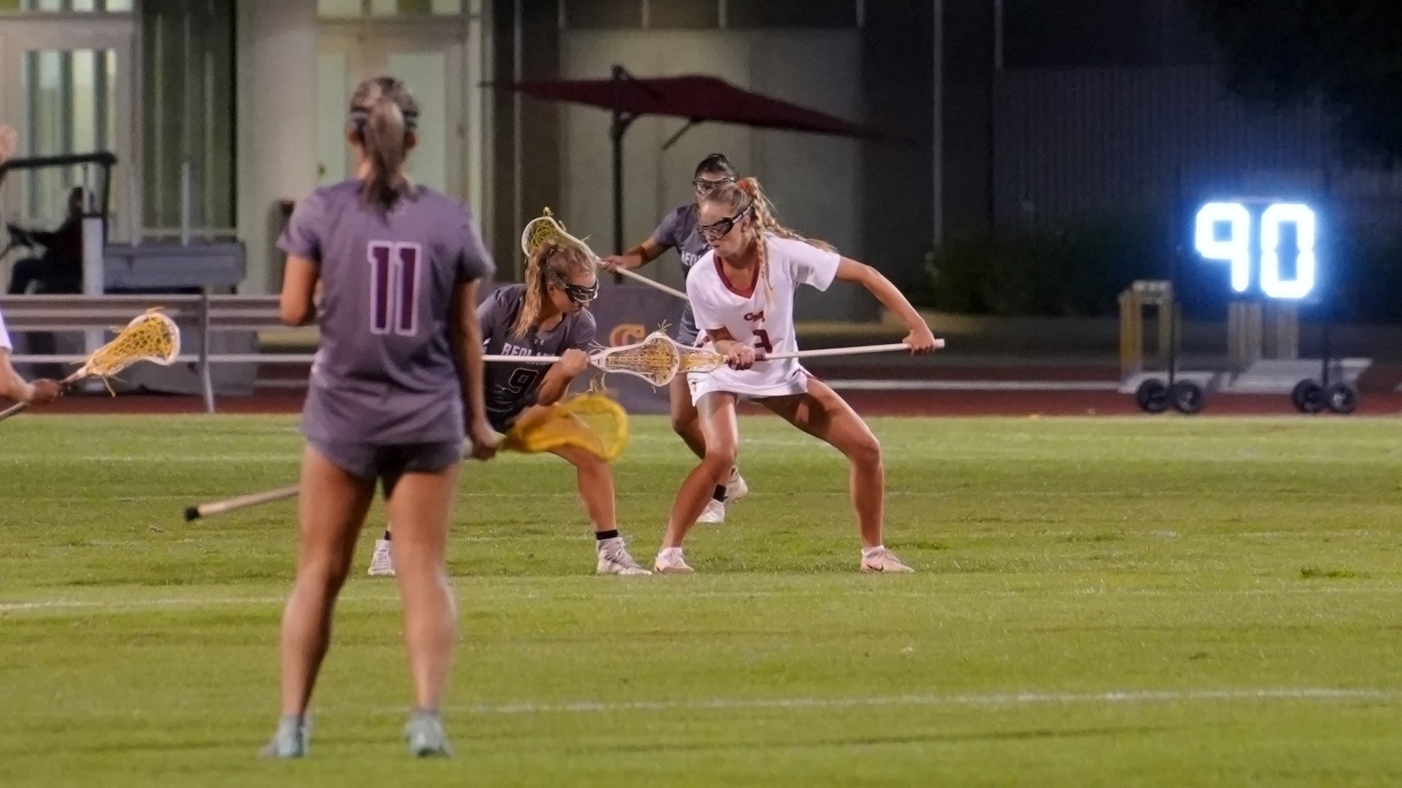 Julia Ryan taking a draw control