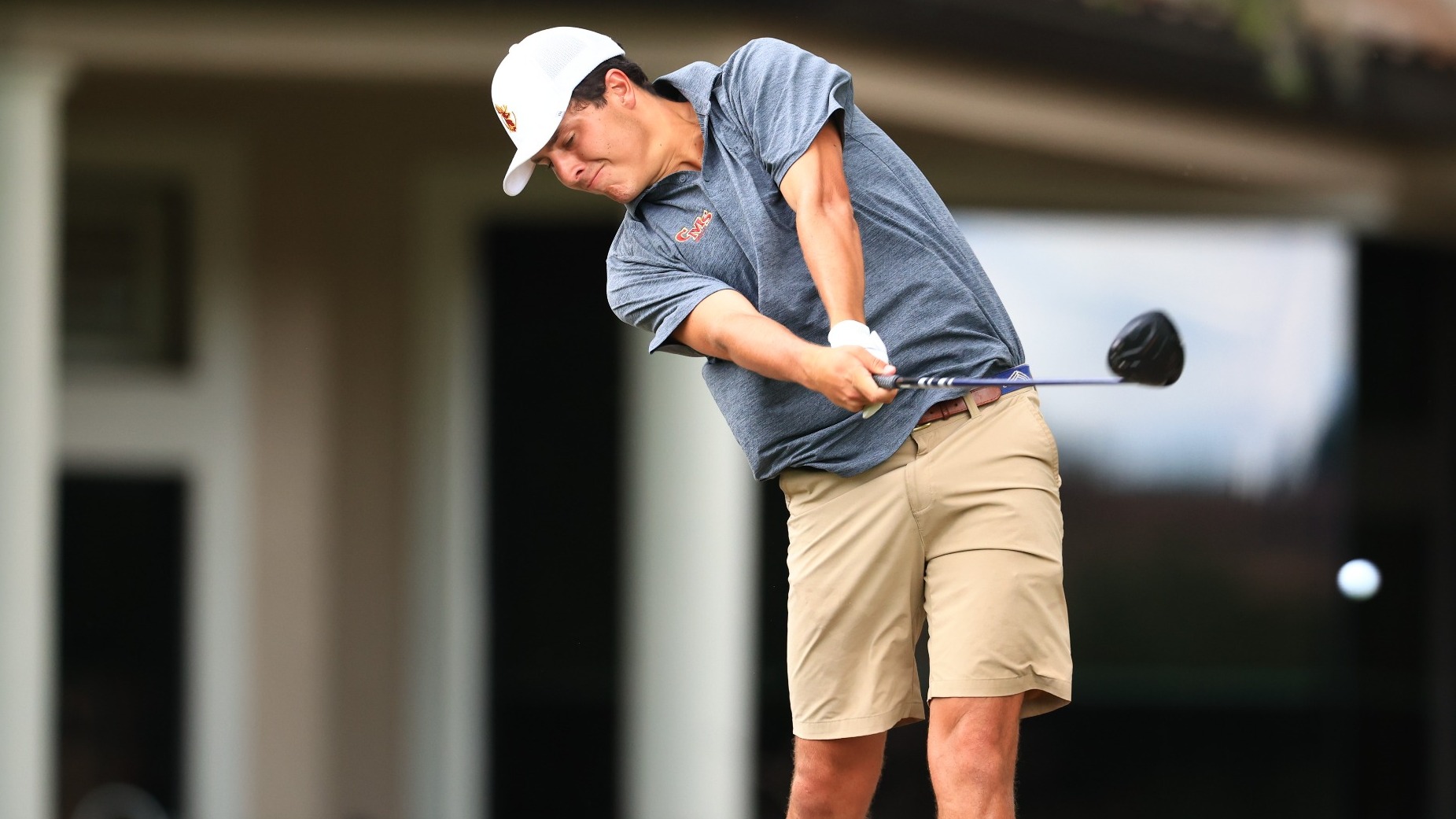 Sebi Aliaga tee shot