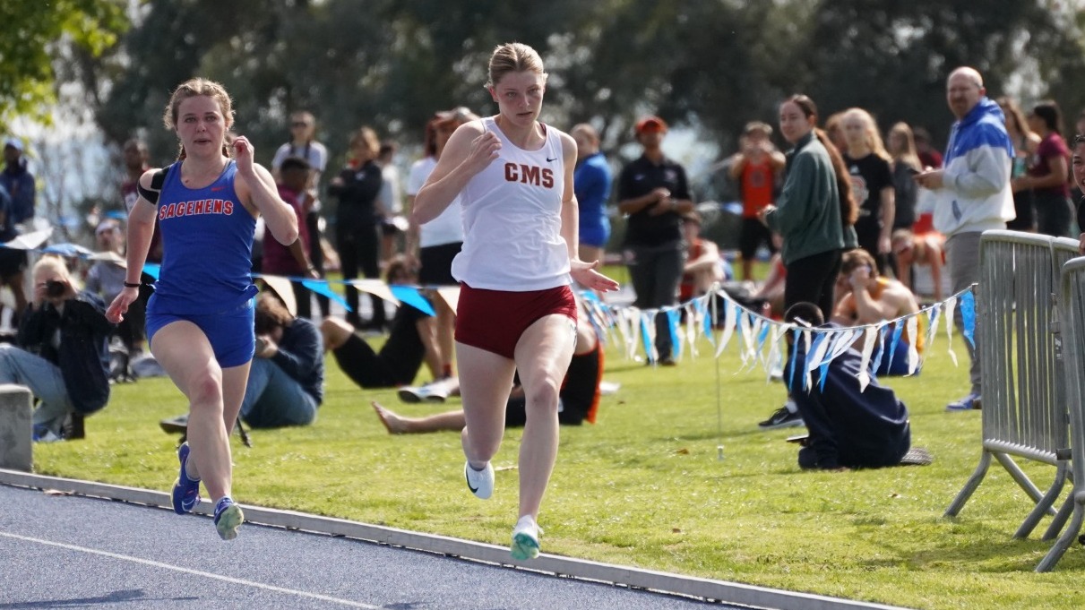 Sydney Behrens sprinting