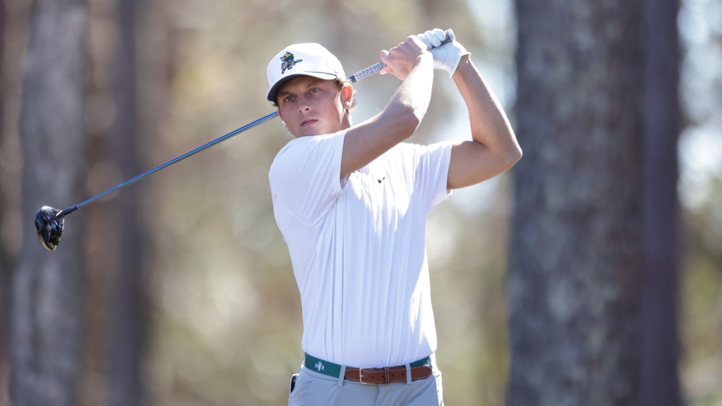 Brody Simms hits from the fairway