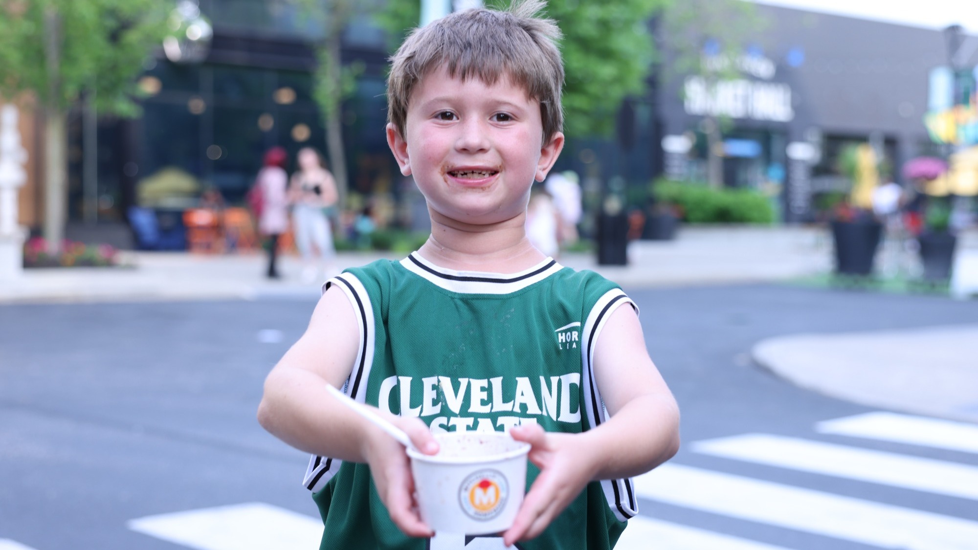 Hoops & Scoops