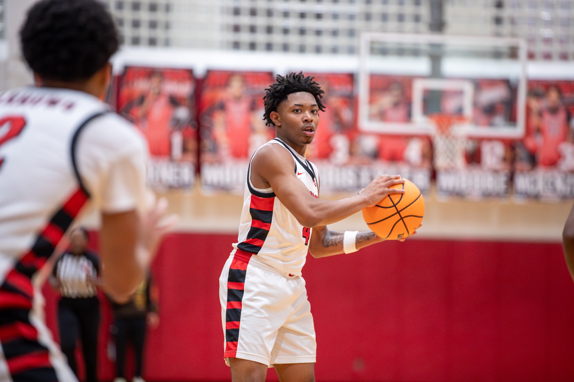 Clinton Basketball hosted the Brandon Bulldogs at Arrow Gym on November 18 in a non-district matchup. The Lady Arrows dropped their game, while the Arrows followed with a 54-47 win, securing their second victory of the year. 