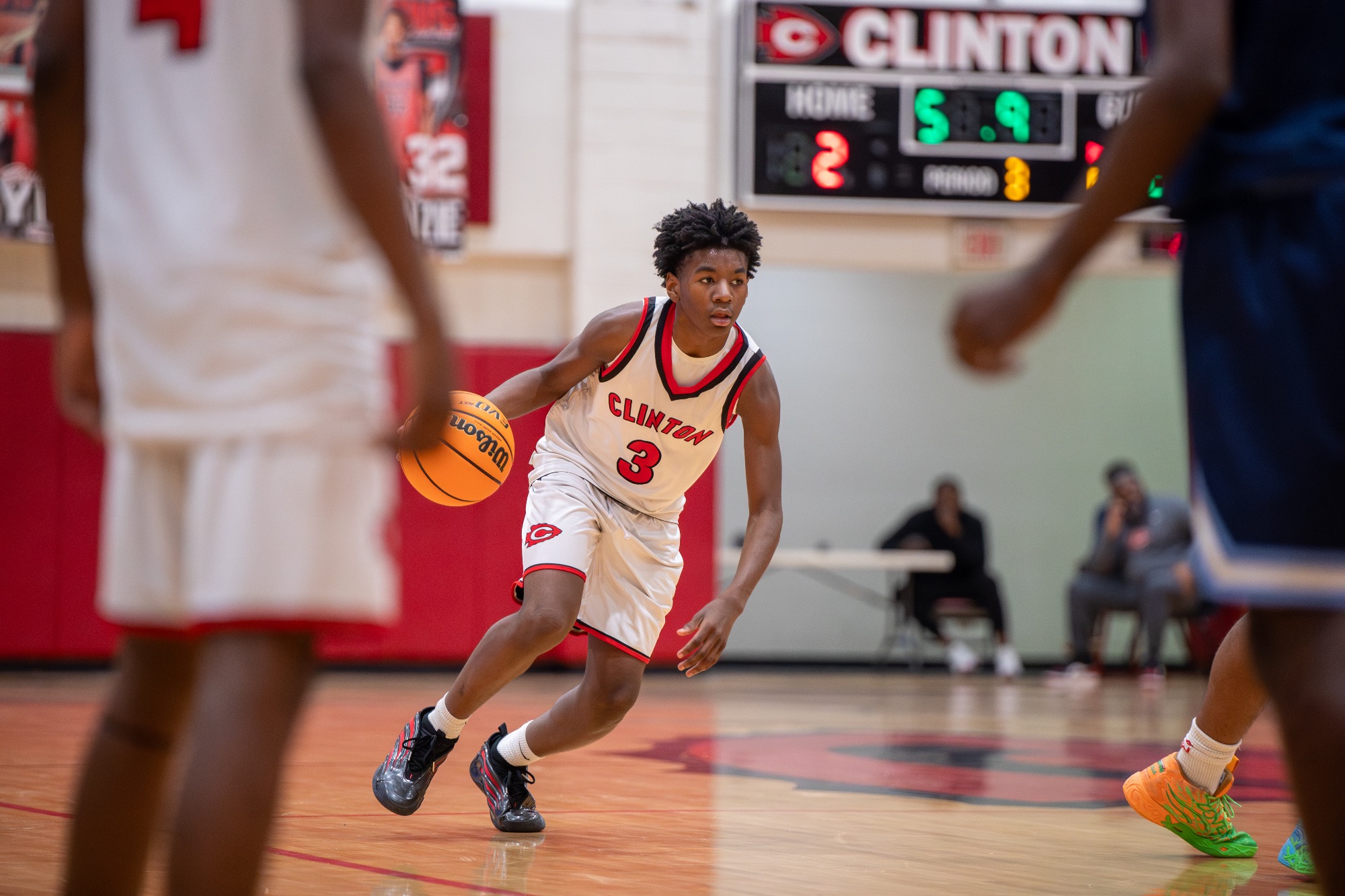 The Clinton Arrows 9th grade basketball teams played against the Ridgeland Titans before Thanksgiving break. 