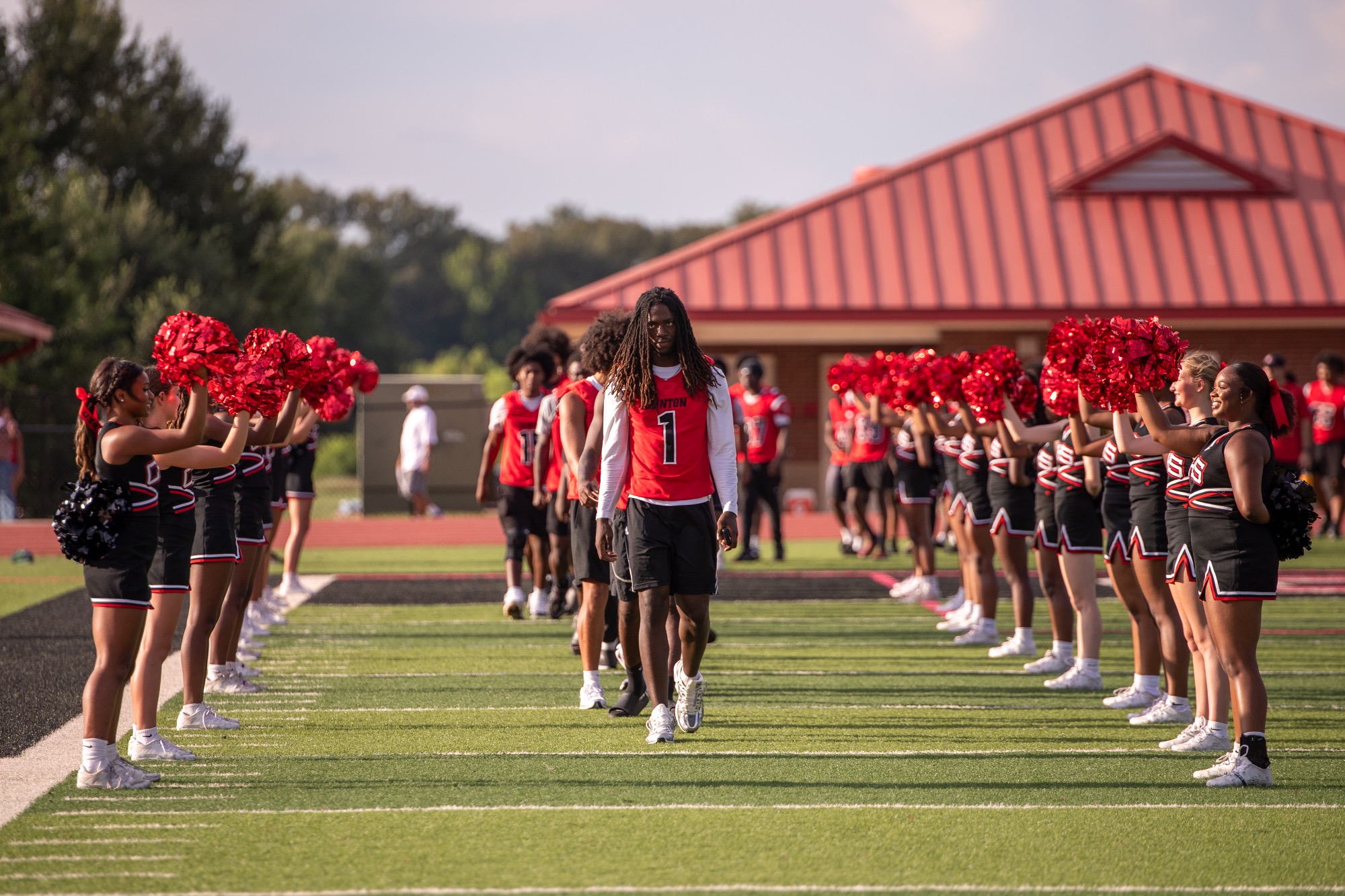 Clinton Athletics hosted the 2026 Fall Meet the Arrows on Tuesday, August 11. Students from sports such as volleyball, cross country, swim, cheer, football, and band walked Arrow Field and waved to the crowd as their names were called. 