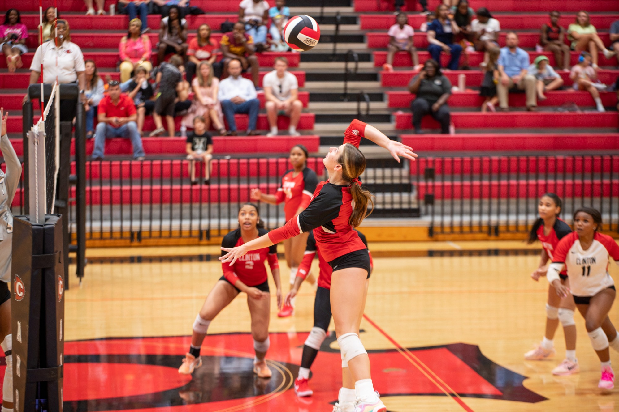 The Lady Arrow Volleyball team battled with the Starkville Lady Yellowjackets, winning the first set, but losing in the last three.