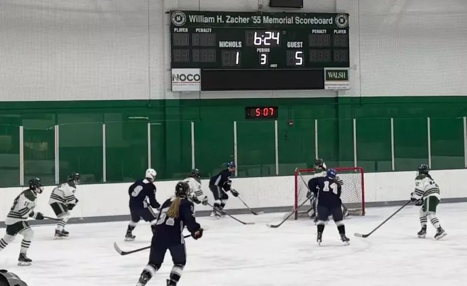 Varsity Girls D1 Hockey at Nichols
