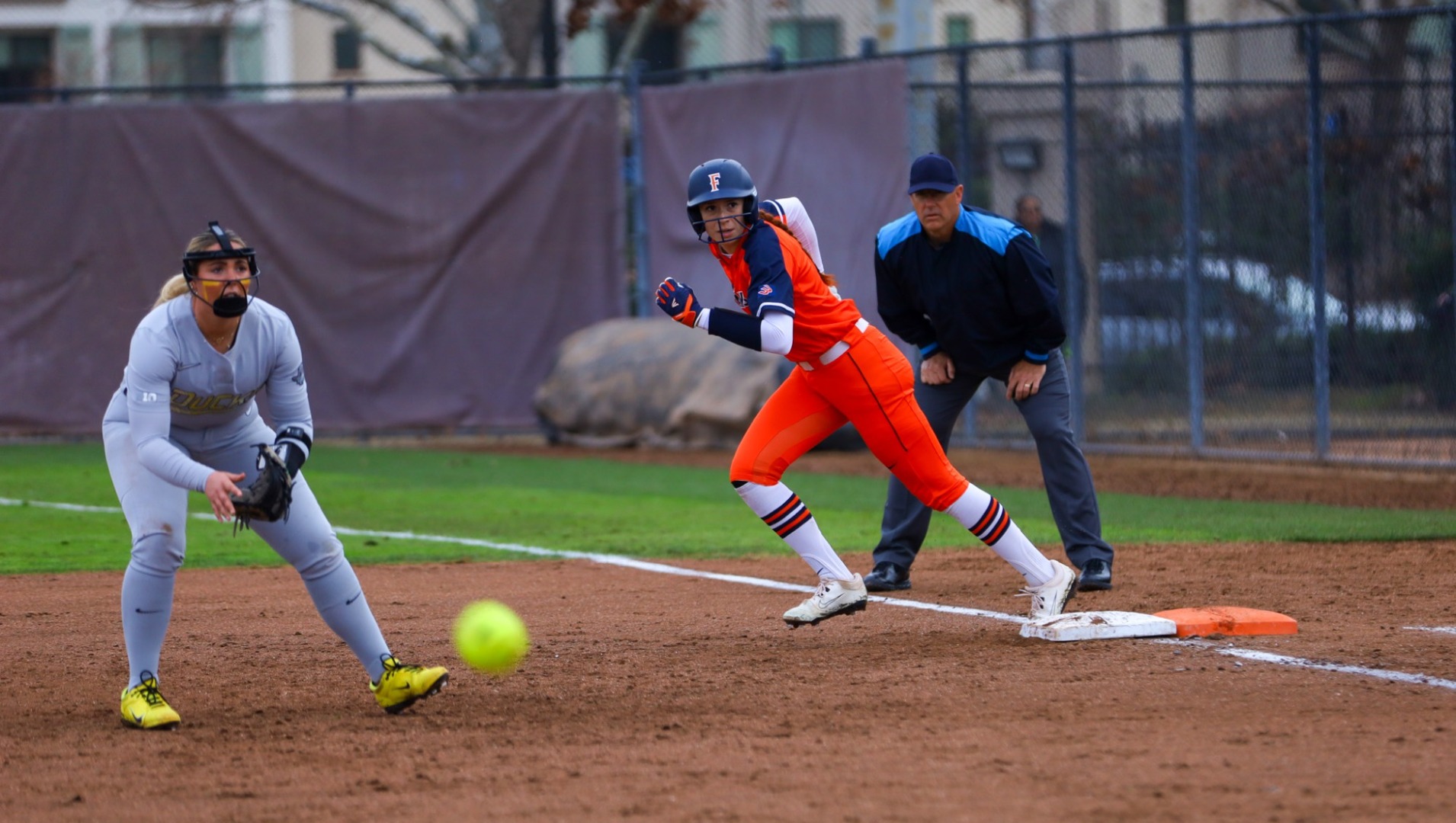 Nataly Lozano vs Oregon