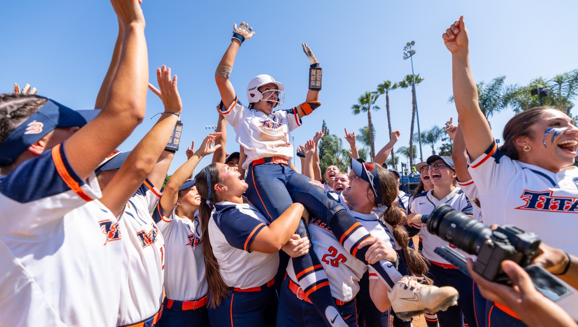 Colby McClinton Walk-Off HR vs. No. 2-seeded Hawai'i
