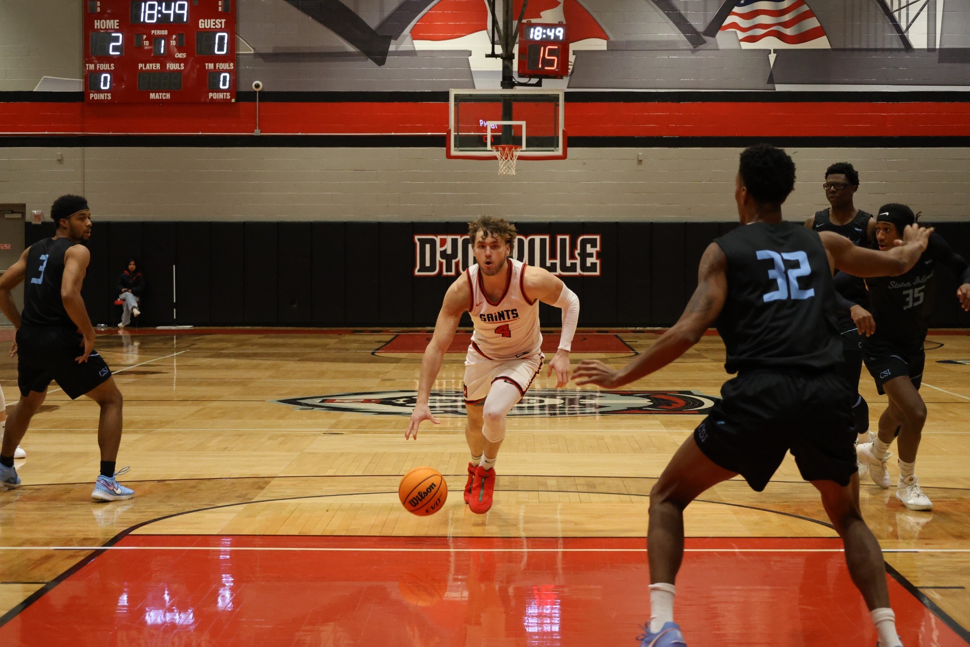 Matsell driving the lane