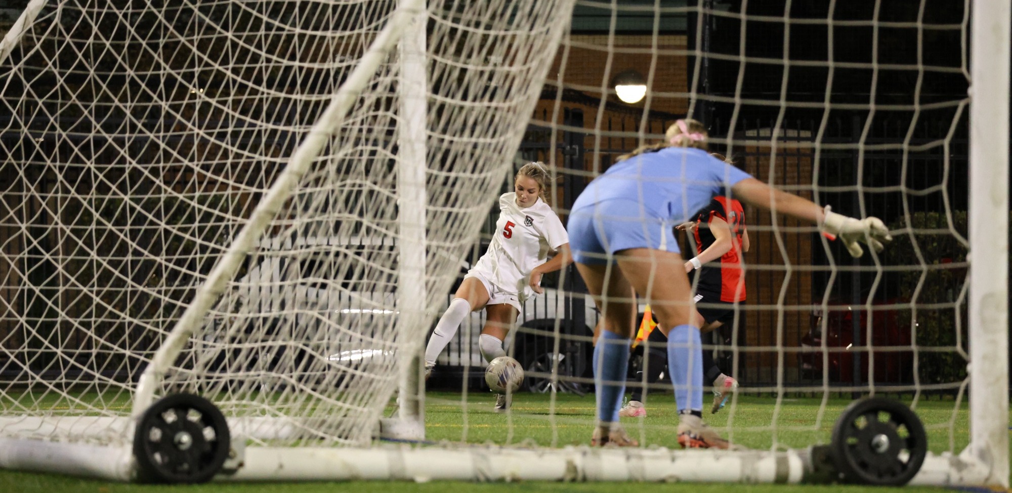 #5 Emily Stefik Attempts a Pass
