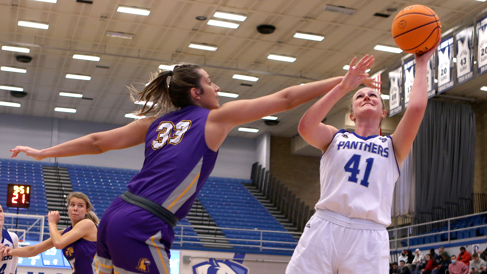 WBB Suffers Late Collapse Vs. Tennessee Tech - Eastern Illinois University Athletics 2 Wahl,Abby_EIUWBB_vsTTU