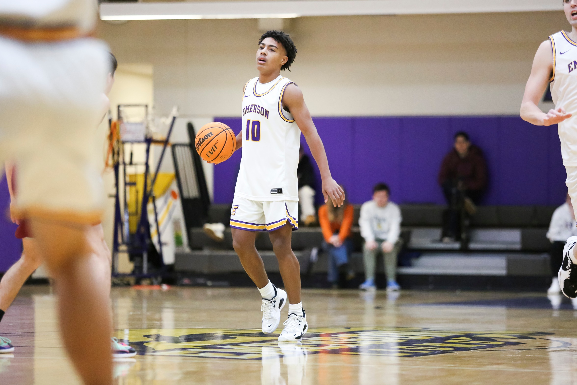 Men's Basketball Falls to Tufts - Emerson College
