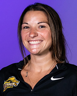 Jenni-Rose DiCecco headshot