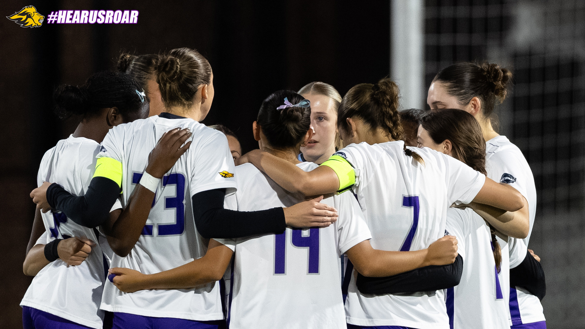 Women's Soccer huddles against Bowdoin