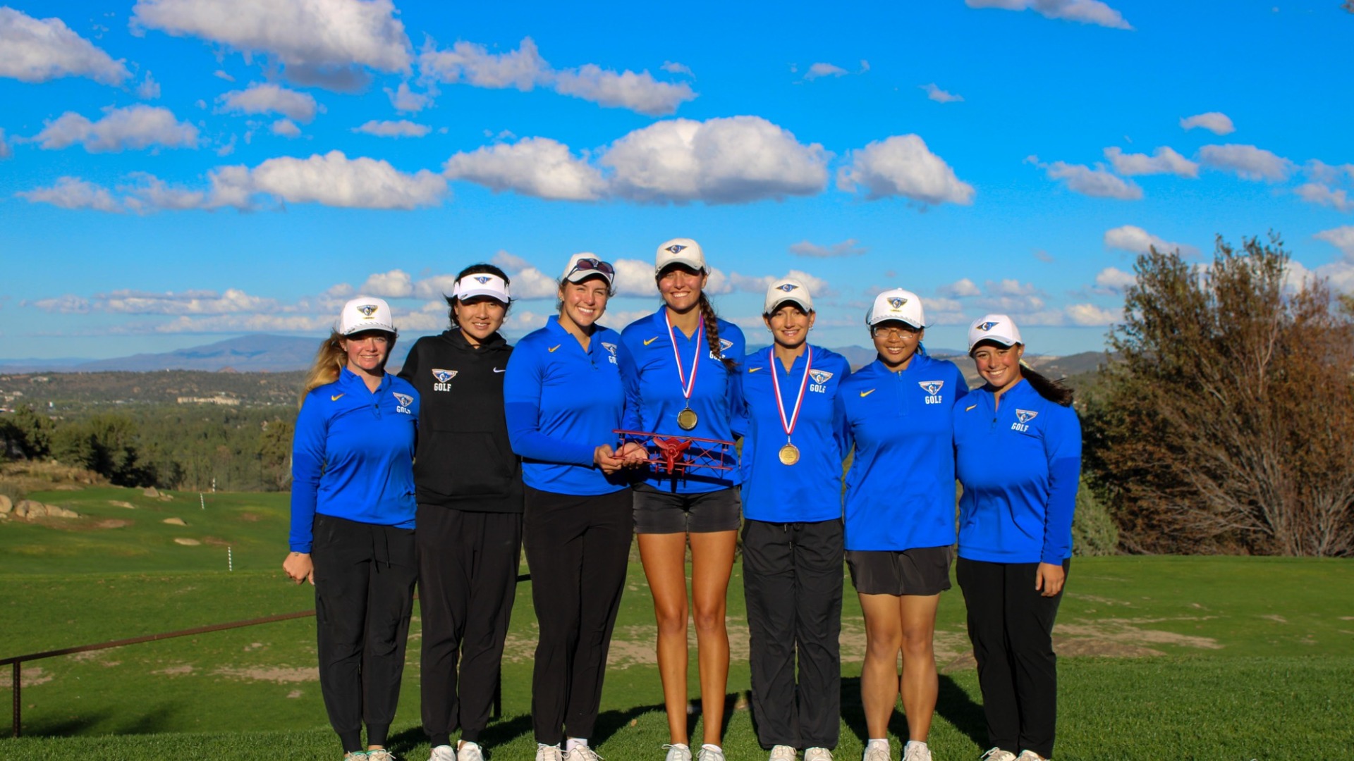 Women's Golf 1st Place