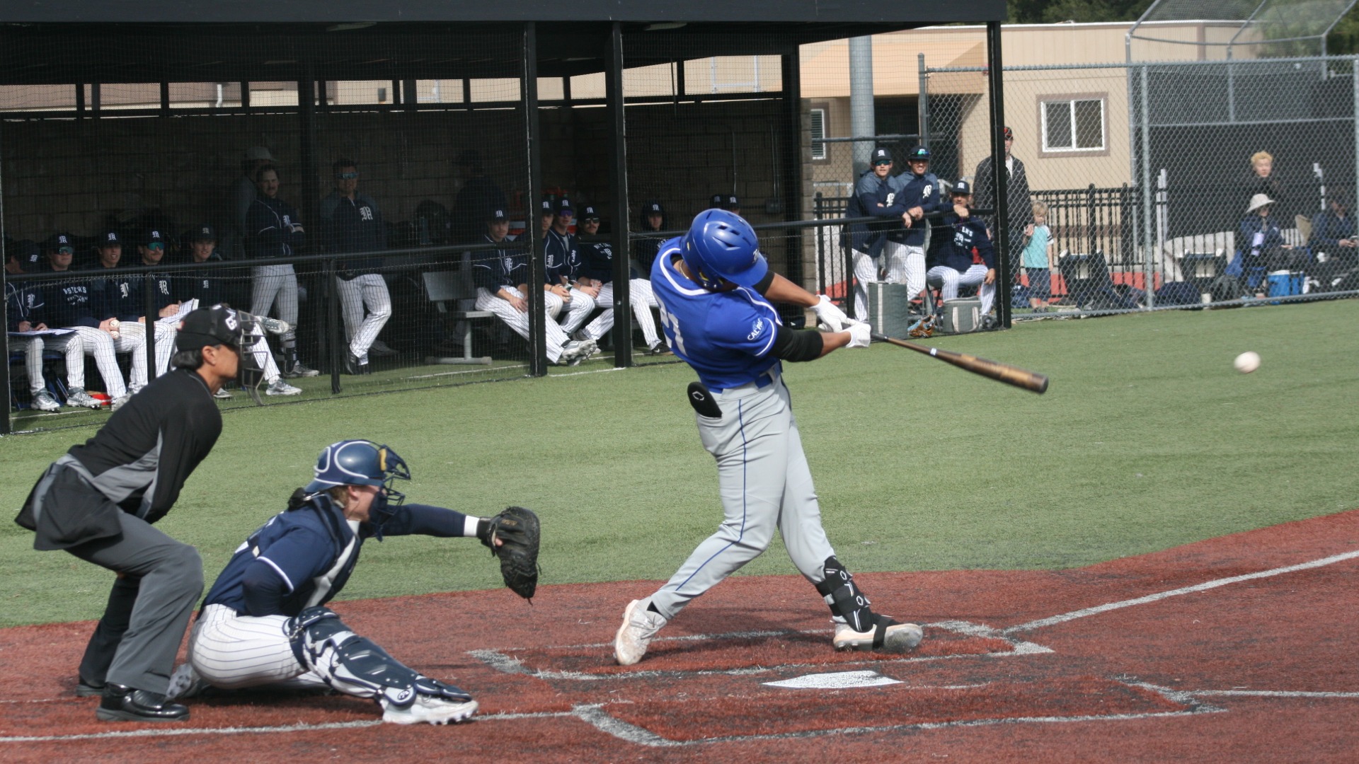 Roberto Garza-Nunez hitting