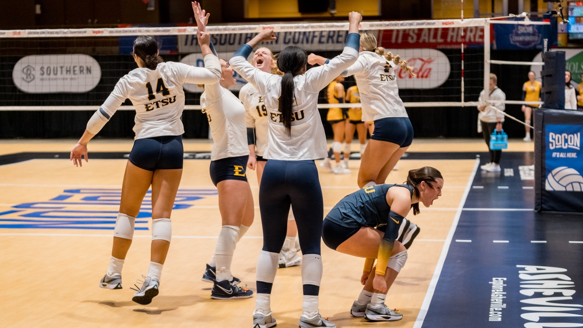 cel_25VB_UNCG3_SoConSF_DL_004