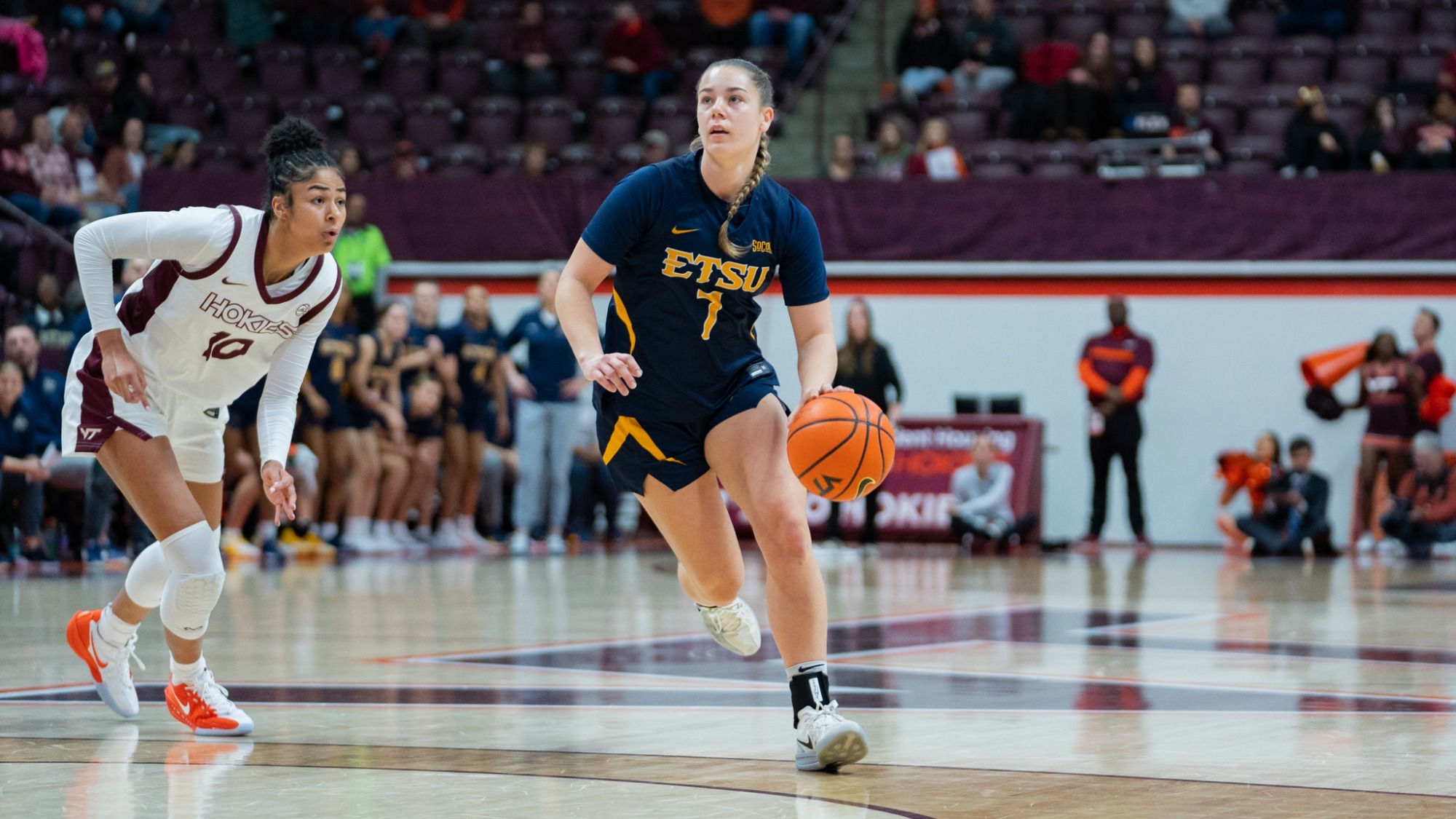 Lopez_Daniela_2526WBB_VirginiaTech_DL_001