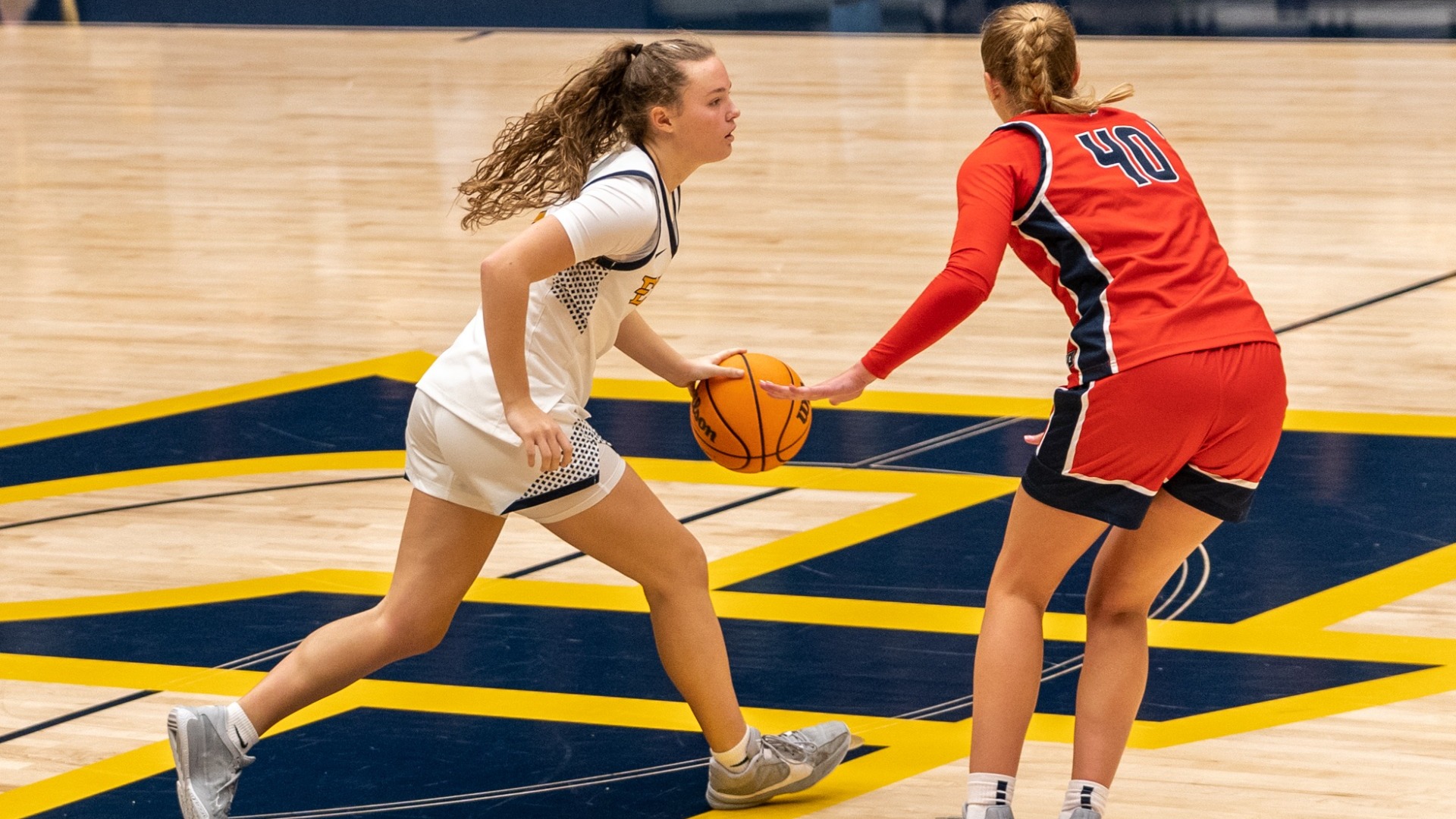 Hood_Lucy_2526WBB_SouthernIndiana_OP_004