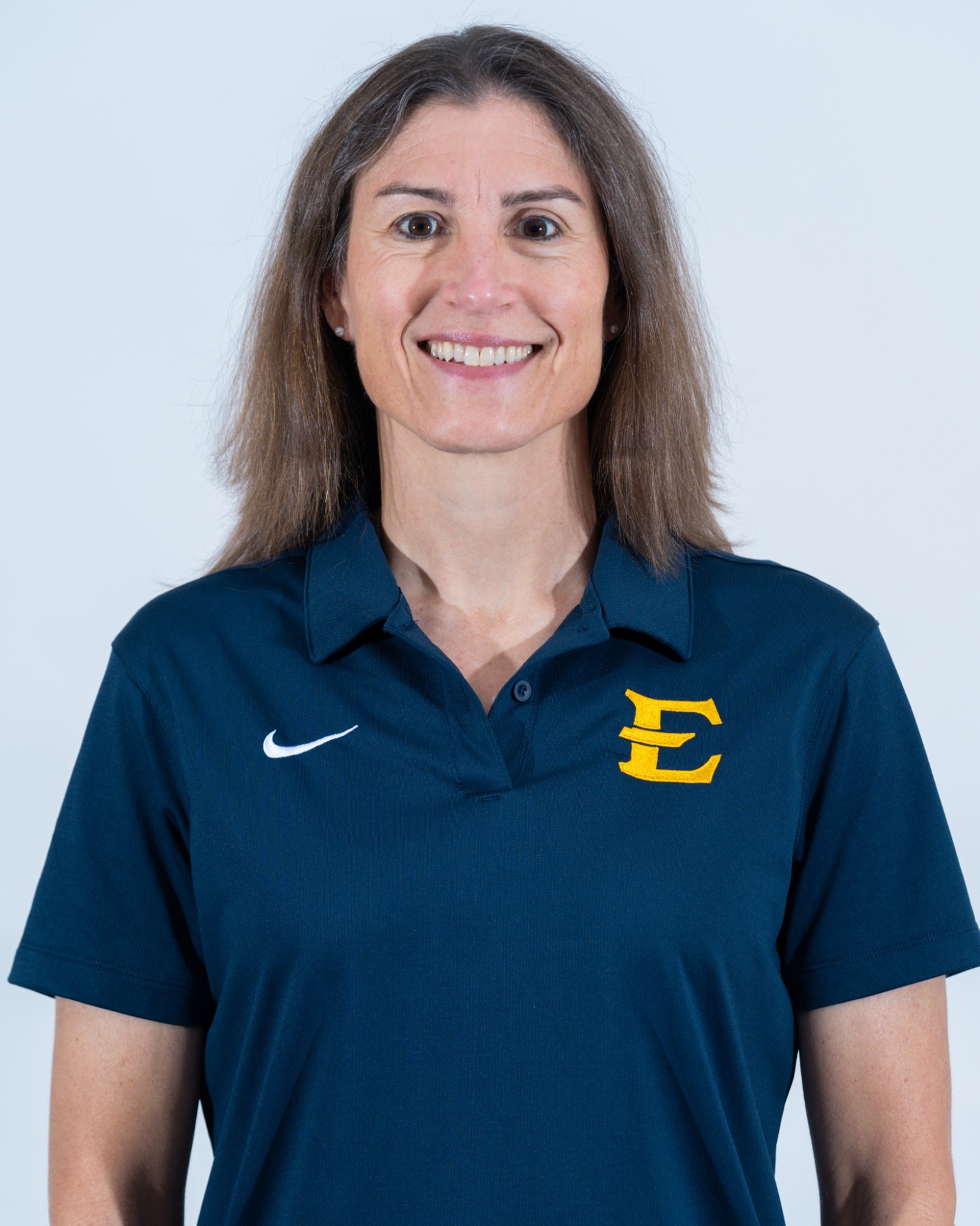 MockBrown_Brenda_2526WBB_Headshot_CD_DL_001