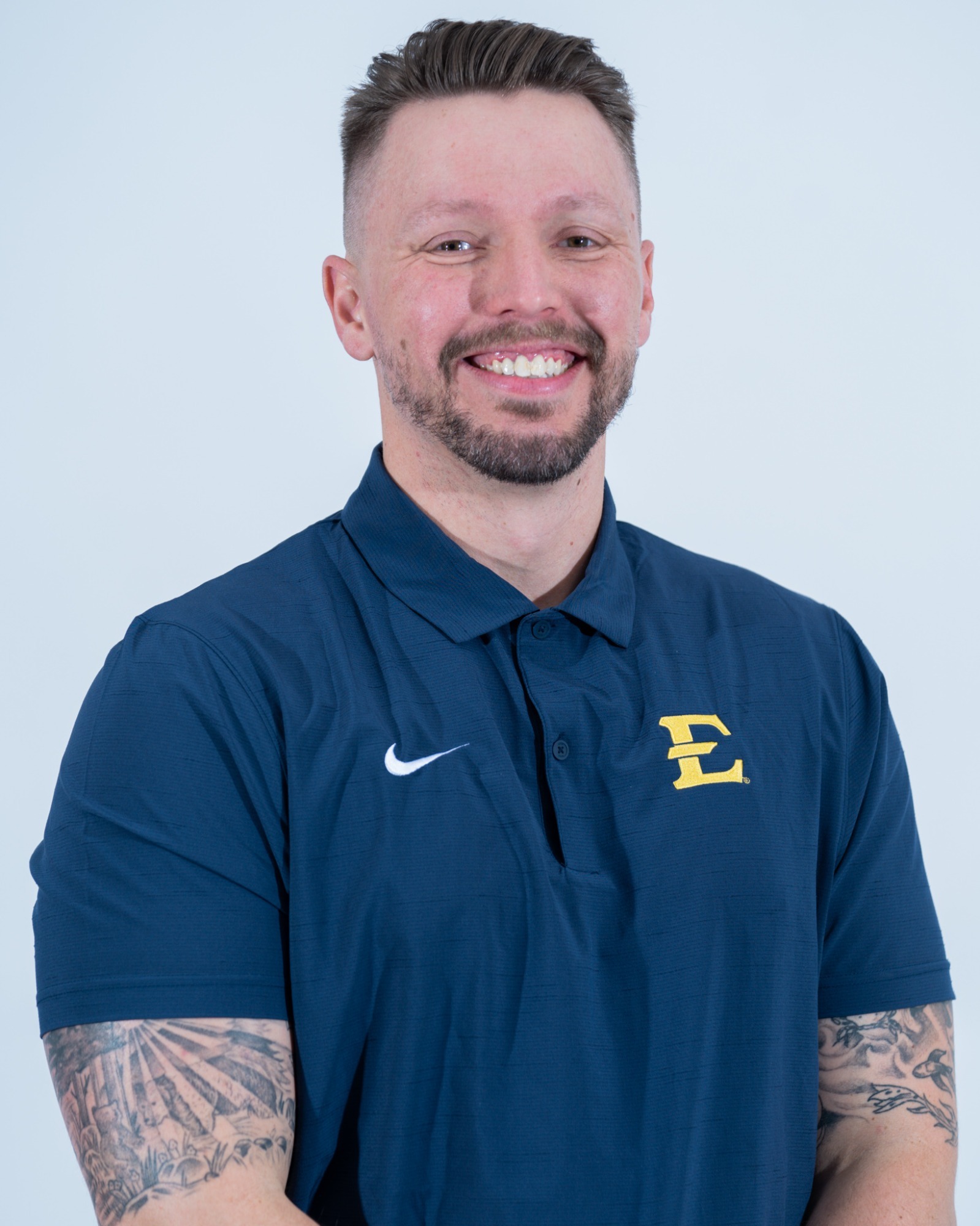 Silvestri_Joe_2526WBB_Headshot_CD_DL_001