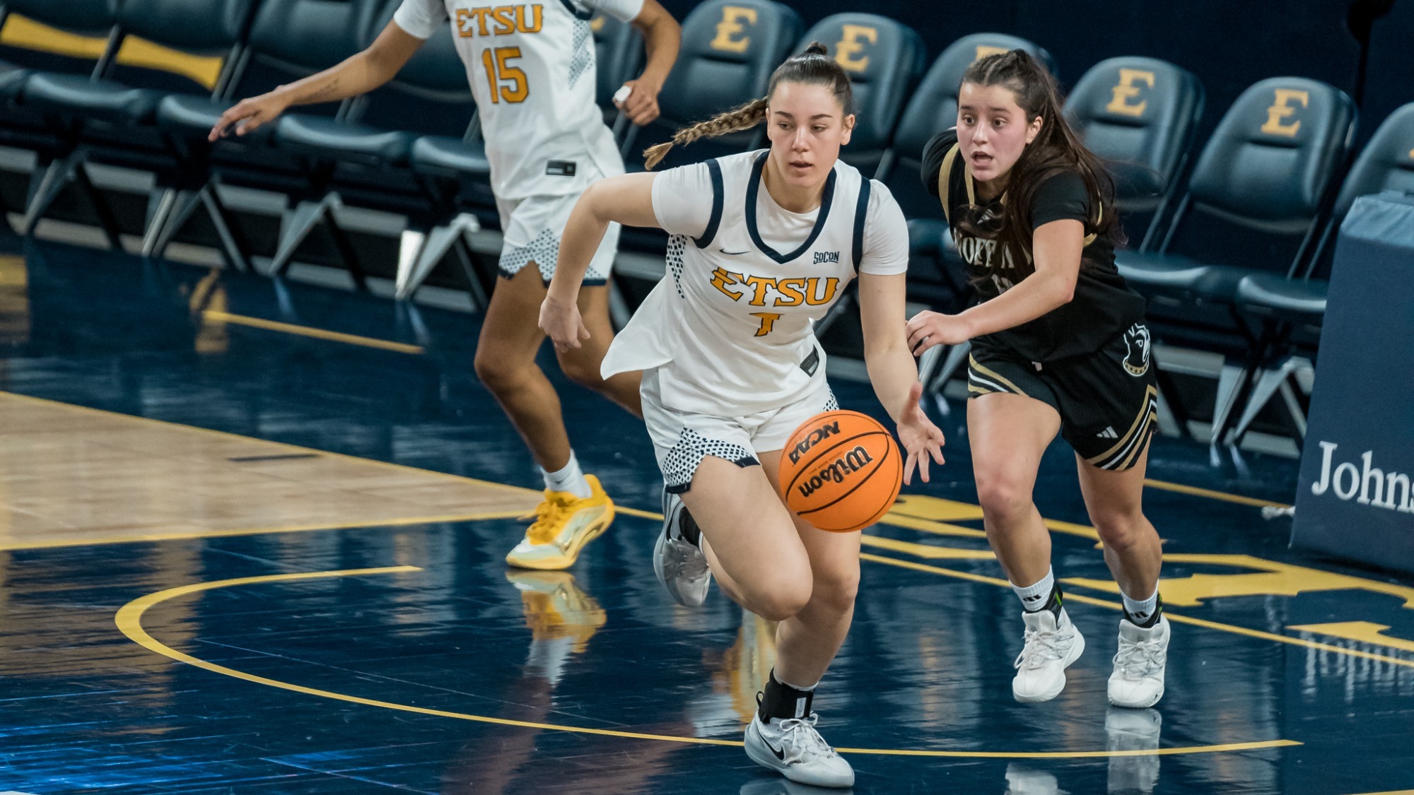 Lopez_Daniela_2526WBB_Wofford_SB_001