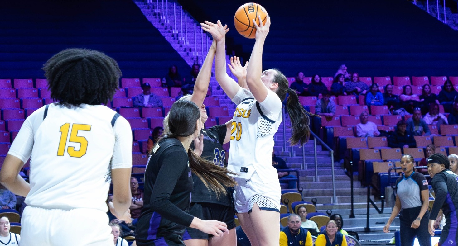 Downing_Meghan_2526WBB_WCU1_DL_001