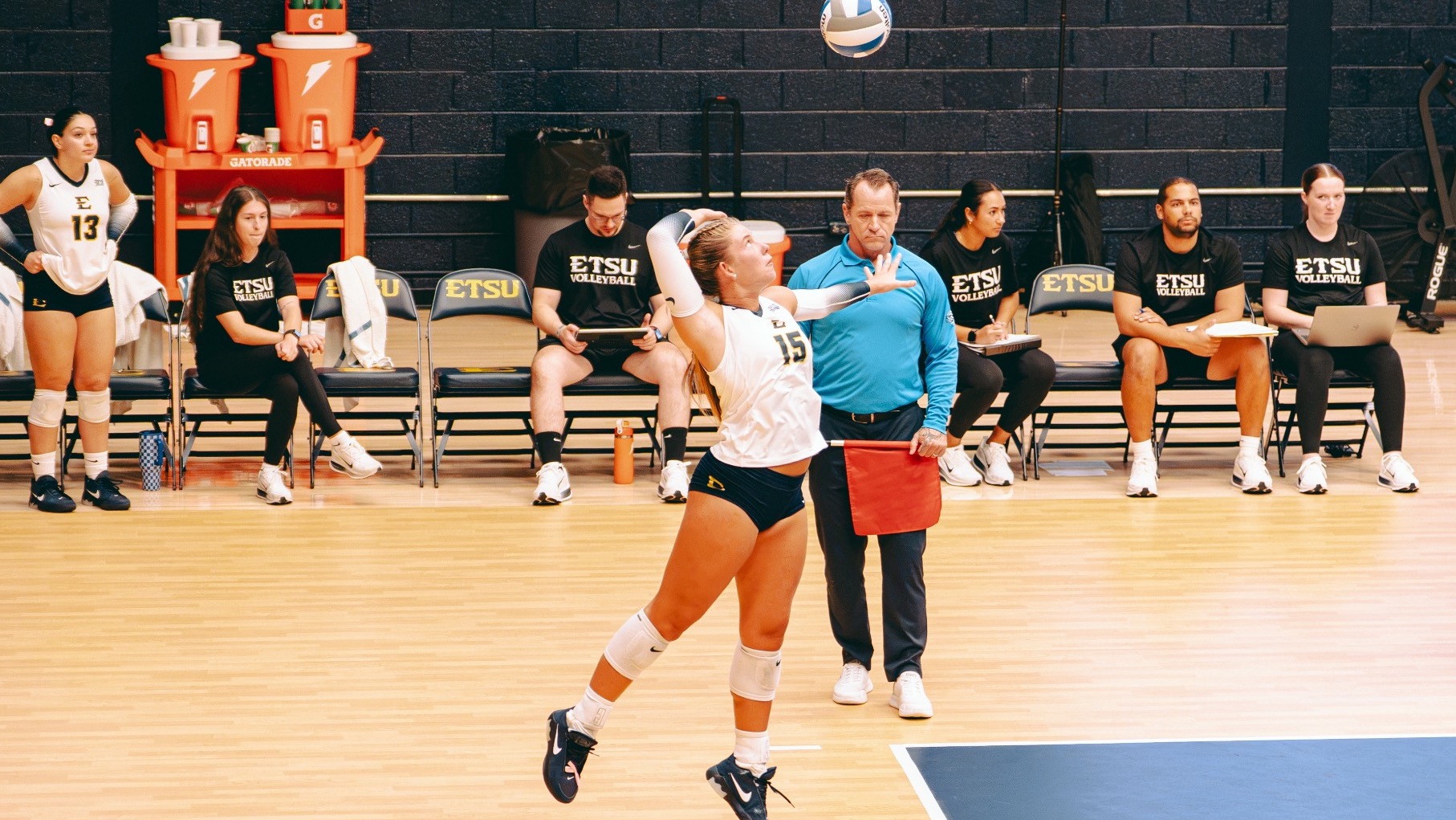 Karis Chatfield serve against Mercer 10.2
