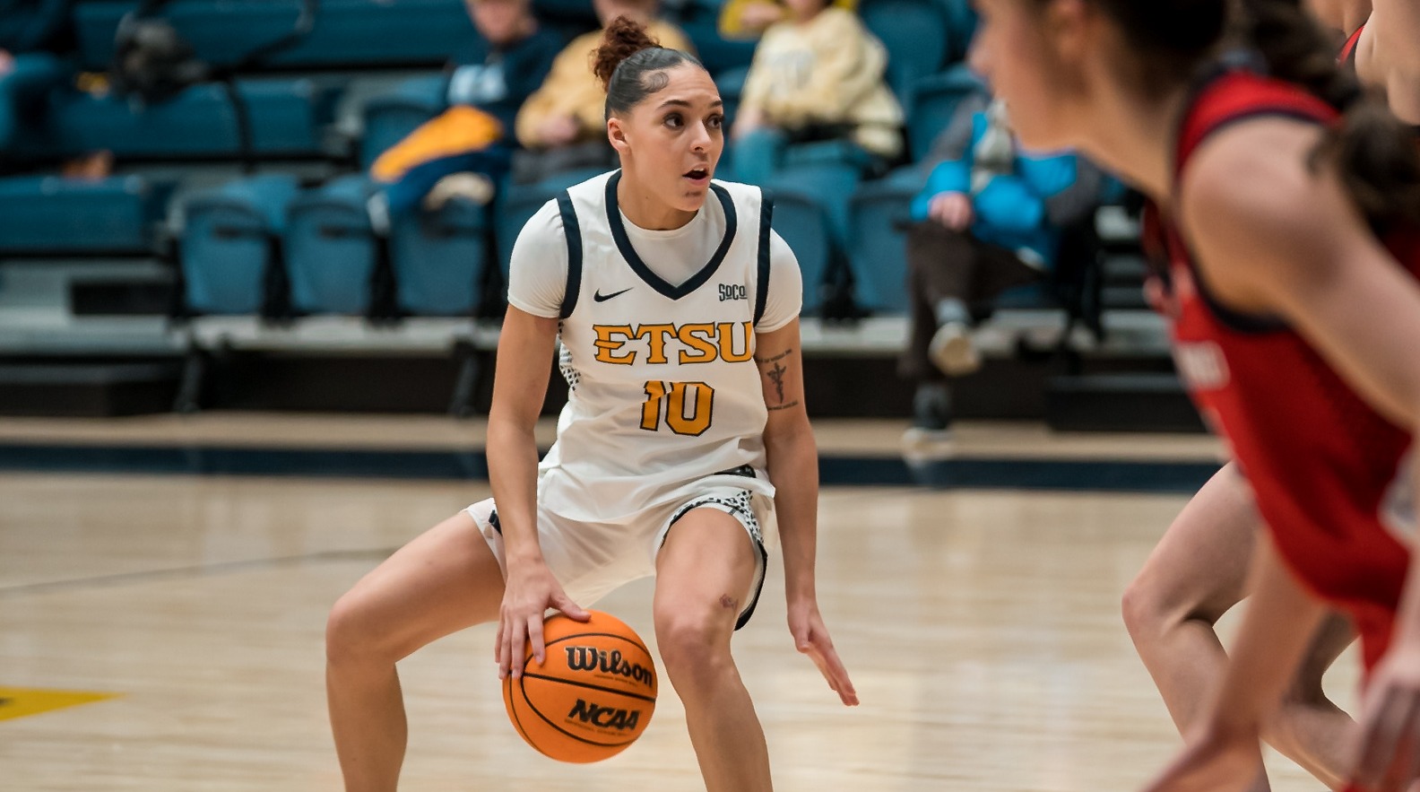 Richardson_Carmen_2526WBB_Samford1_SB_001