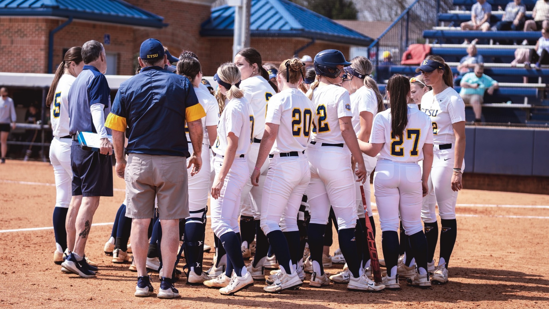 huddle_26SB_UNCG2_SB_001