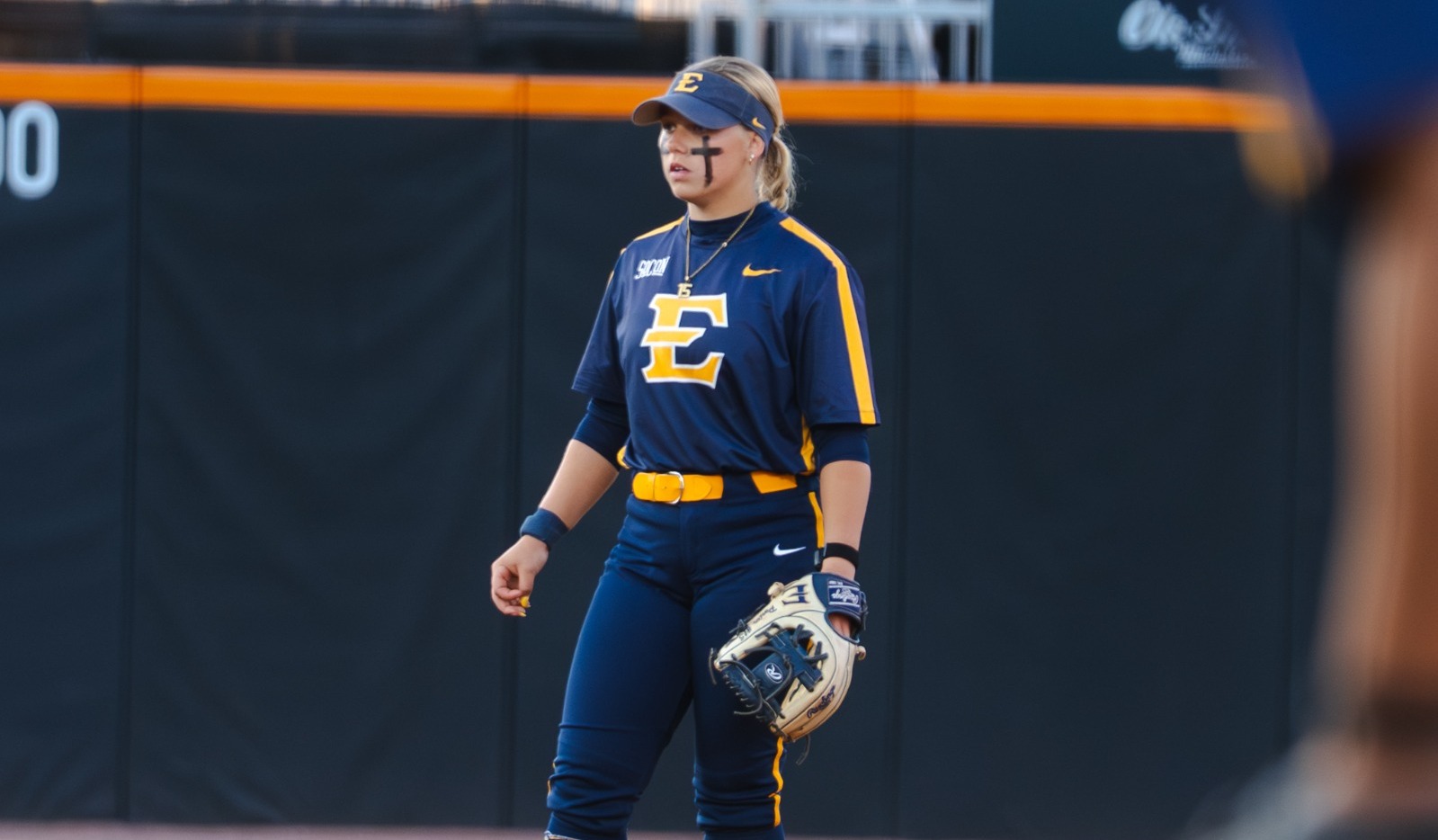 Softball's Hailey Porter standing at shortstop during the ETSU-Tennessee meeting on April 7, 2026