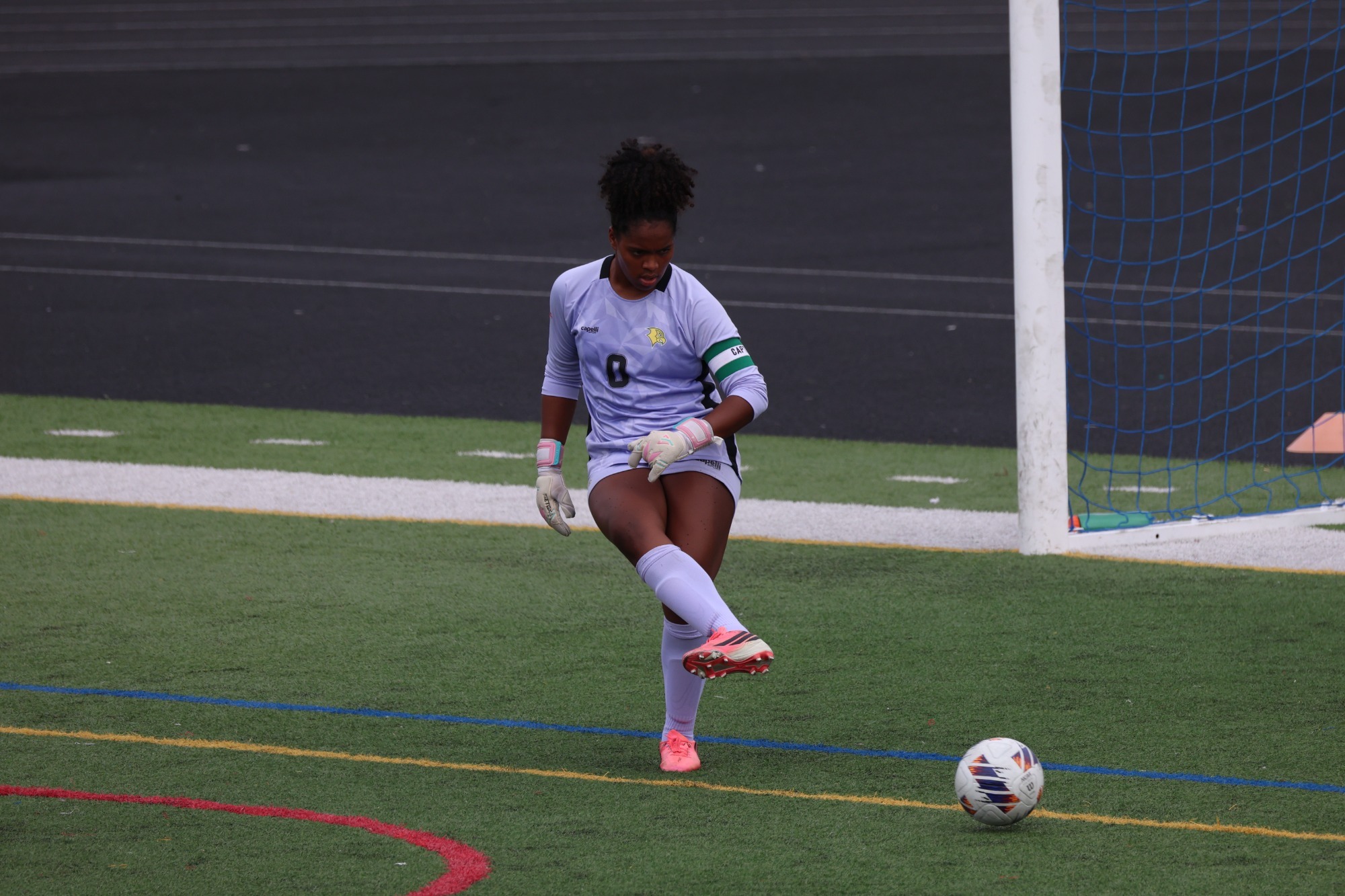 Isabella Riollano making a pass 
