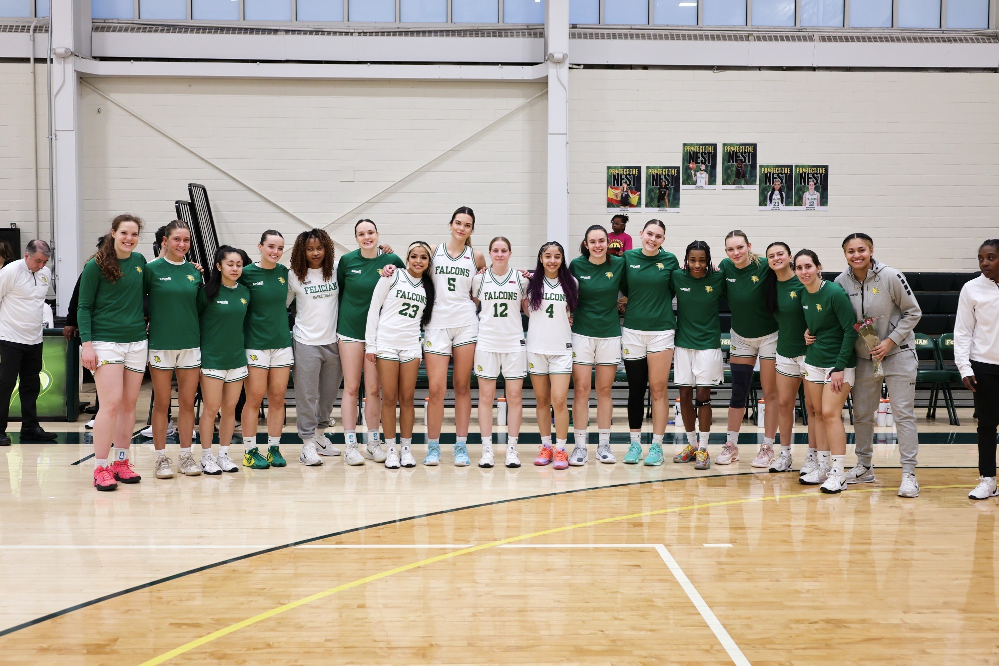 Women's Basketball Team Picture, featuring four seniors on Senior Night