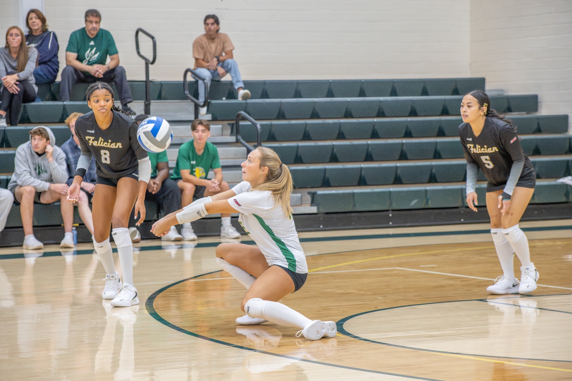 Rowan Jensen reception after a serve