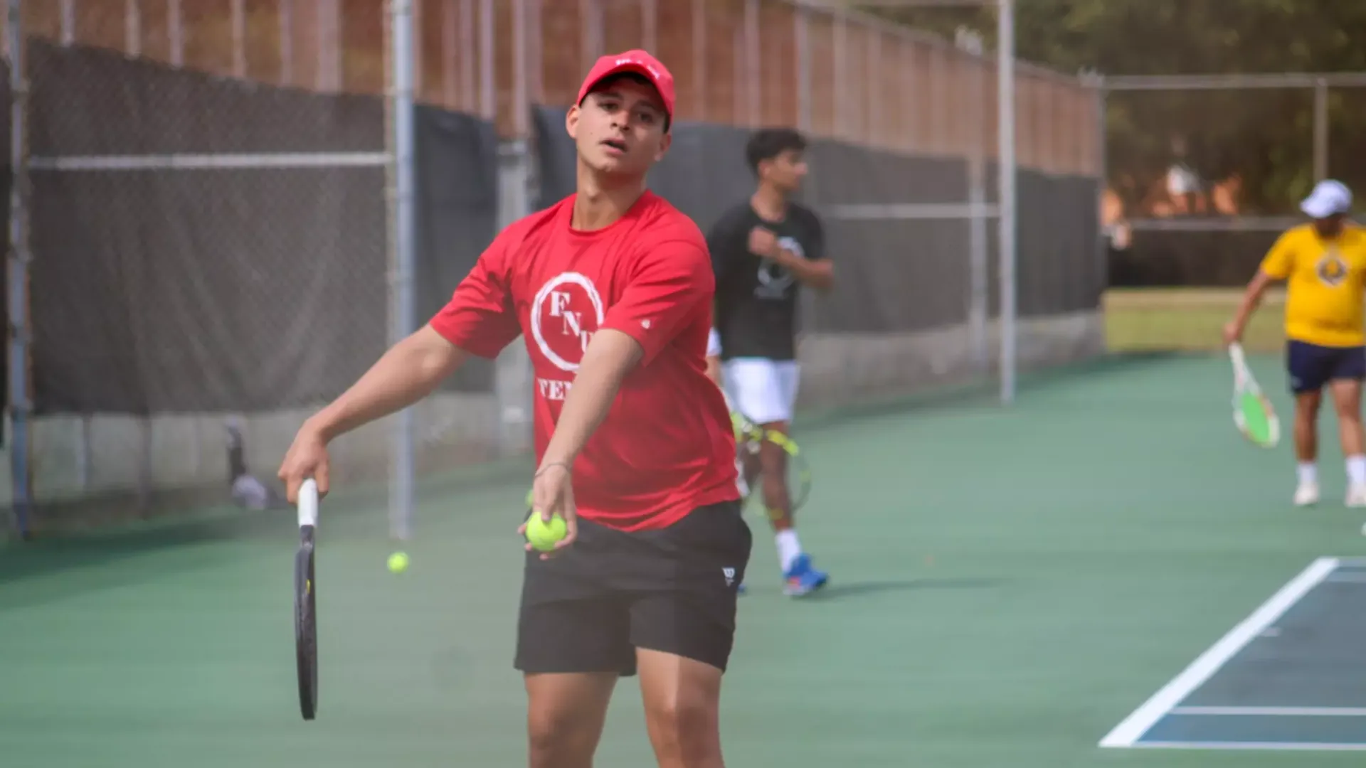 Alejando Suarez against Warner 2025