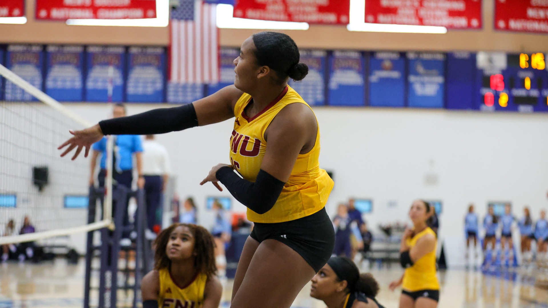 Chriselle Ferdinand attacking at the Keiser Palm Beach Juniors Tournament 