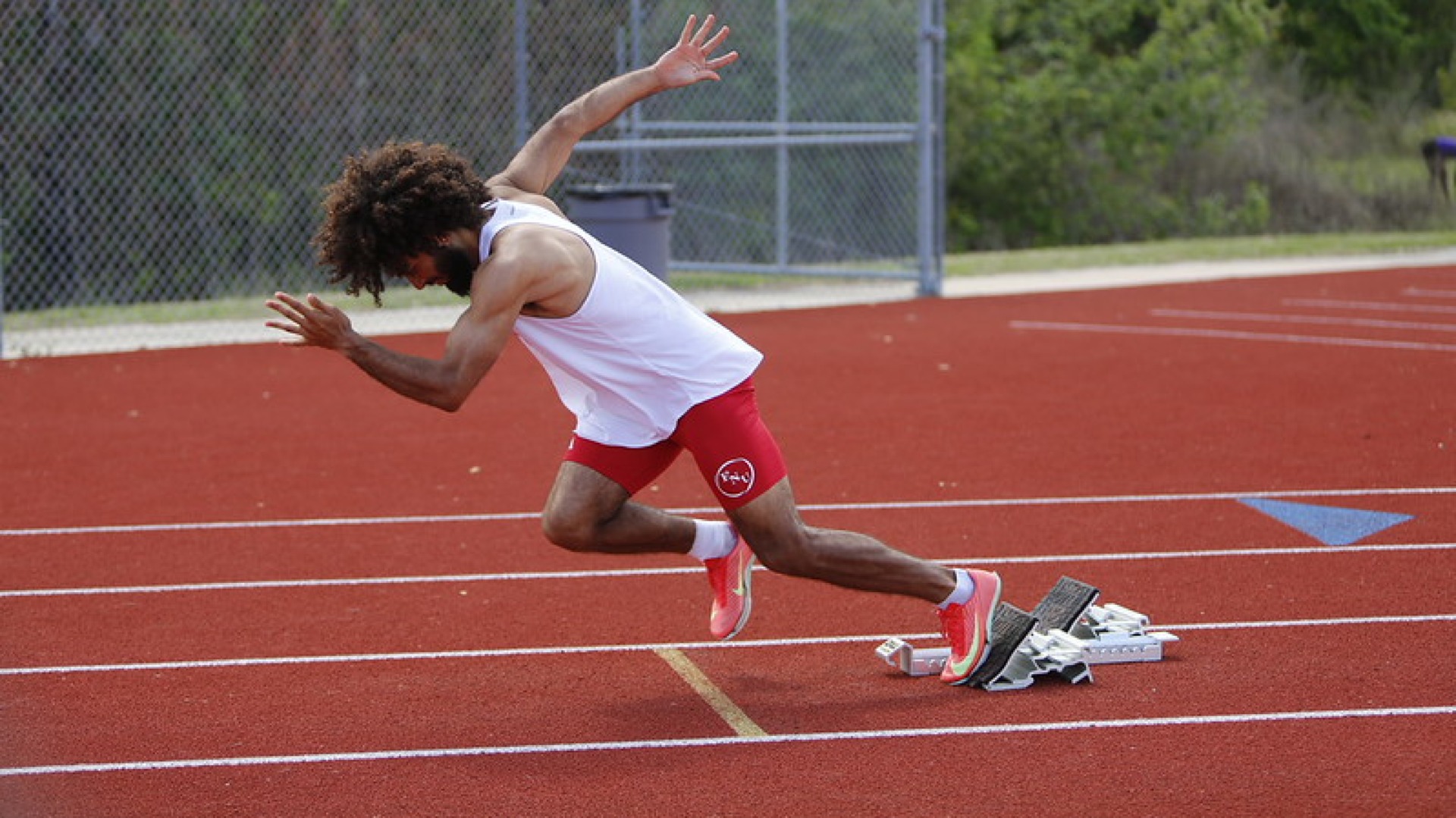 Mario Martinez running at SEU Fire Invite 2026