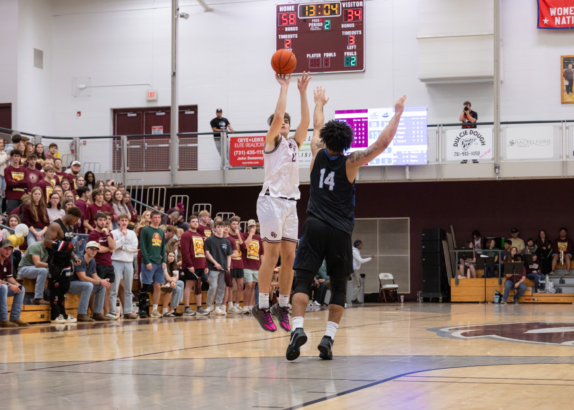 FHU men's basketball in action