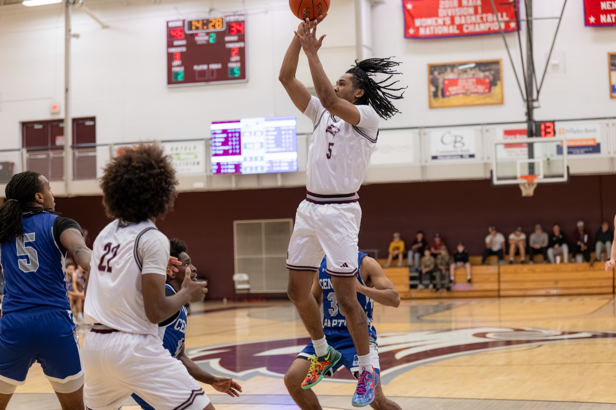 FHU men's basketball in action
