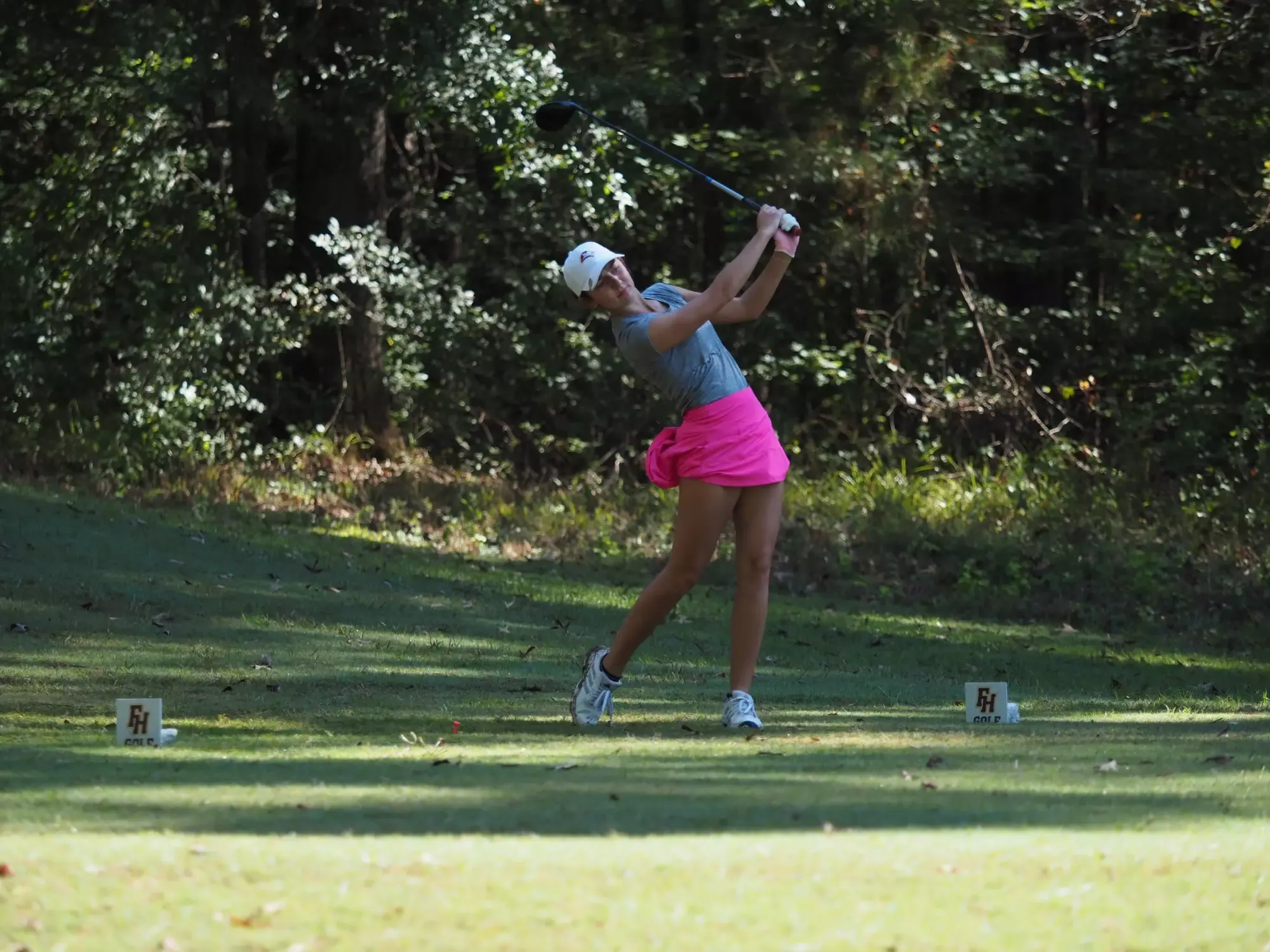 Lady Lion golf in action