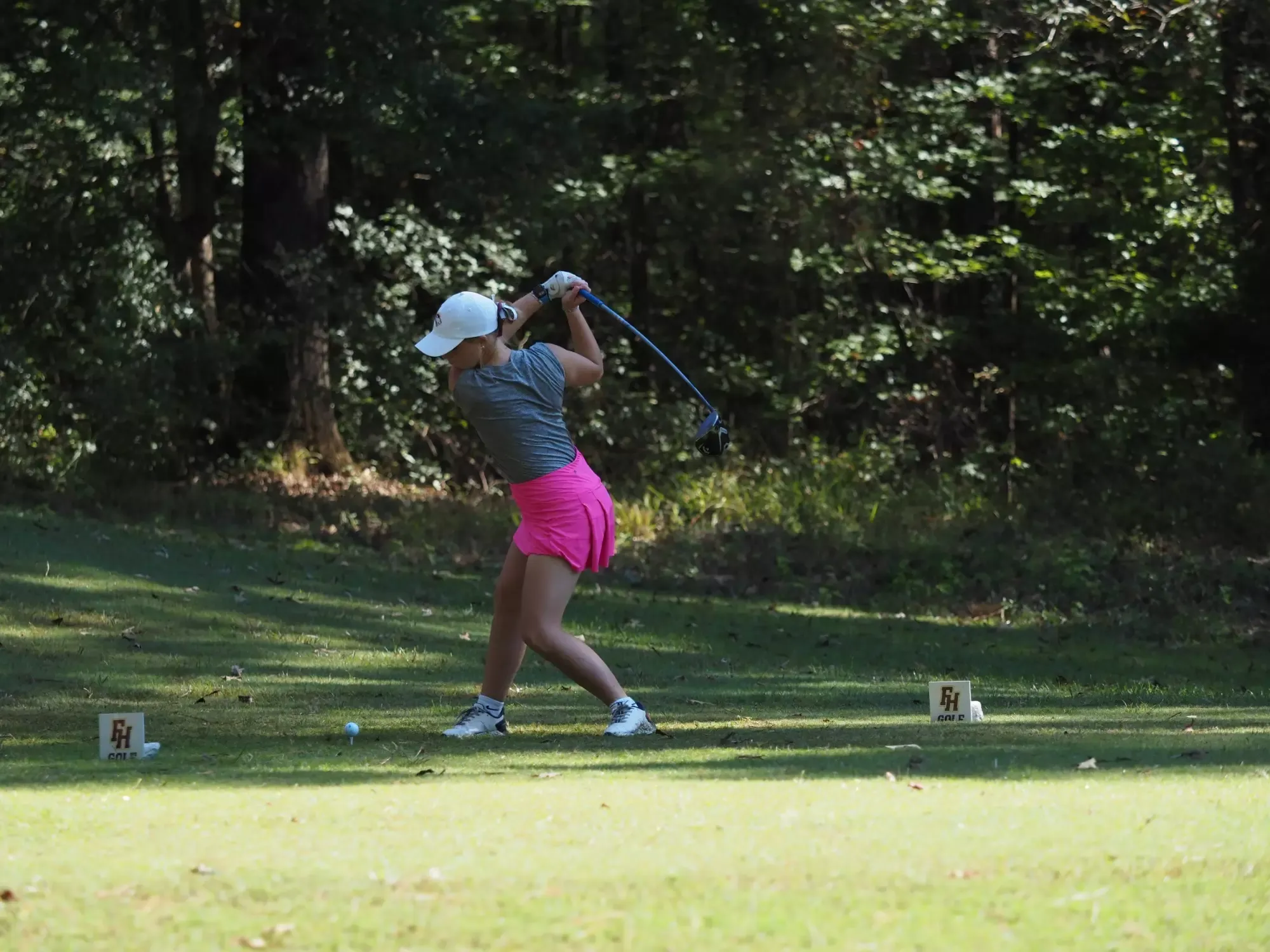 Lady Lion golf in action