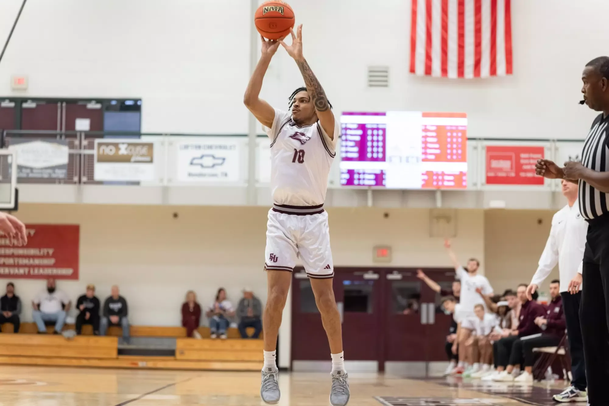 FHU men's basketball in action