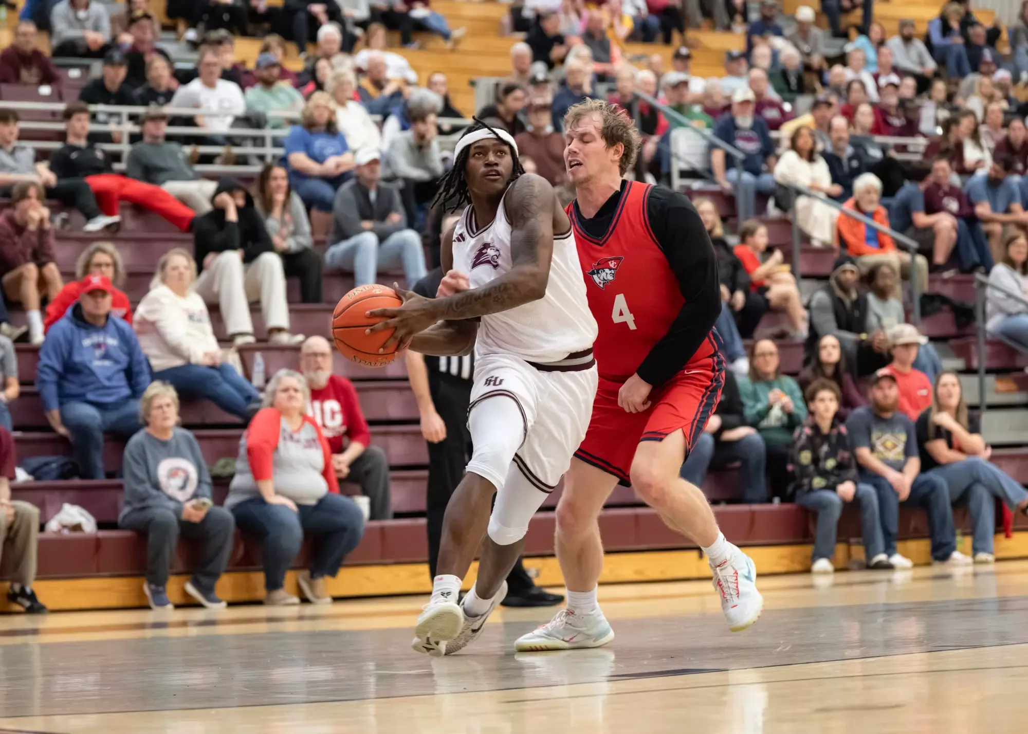 FHU men's basketball in action